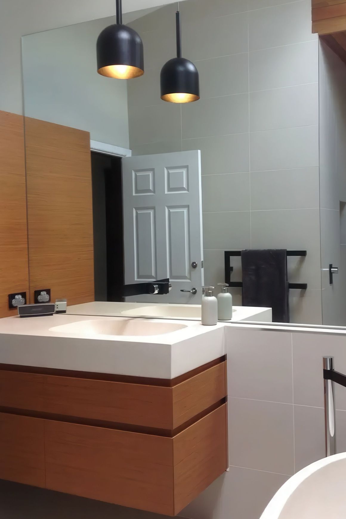 Custom Integrated Vanities & Cabinets