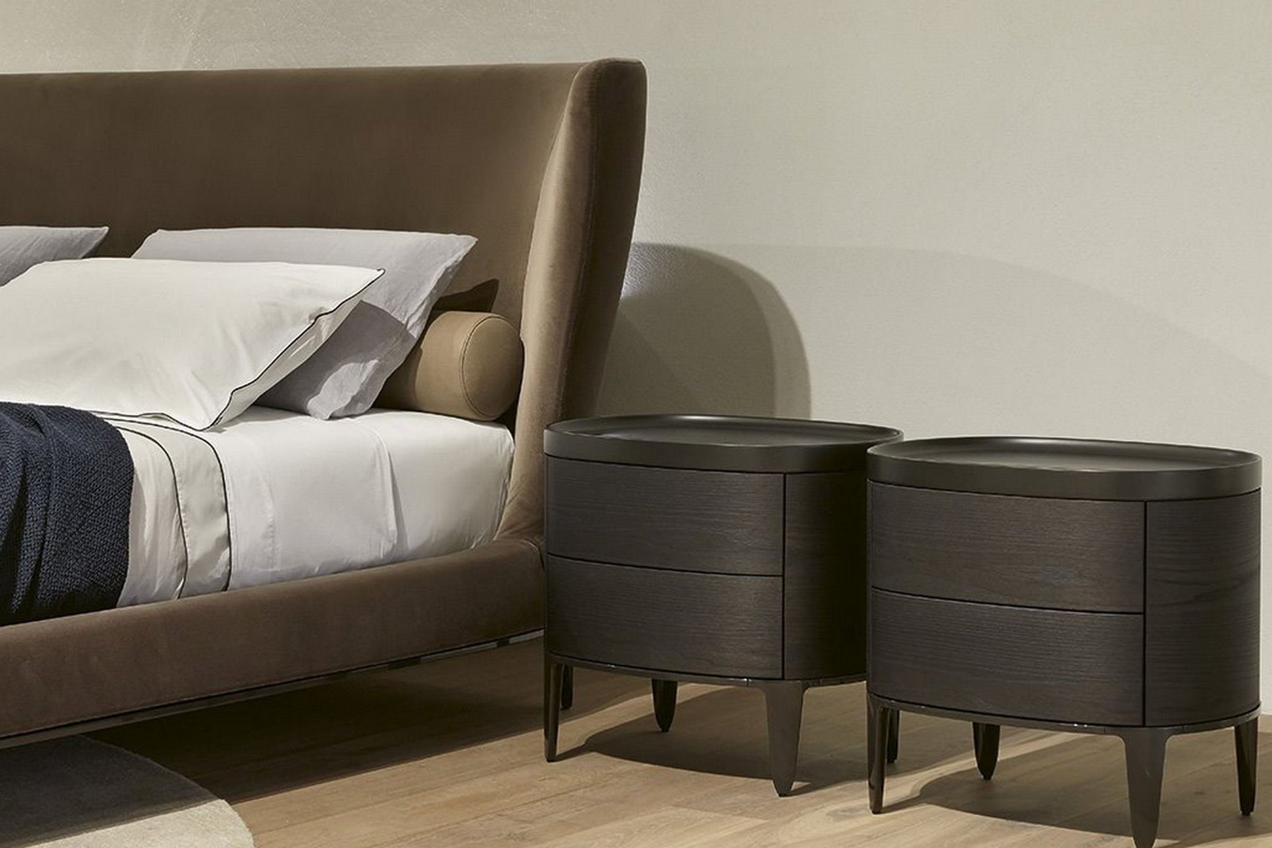 Gentleman Bed