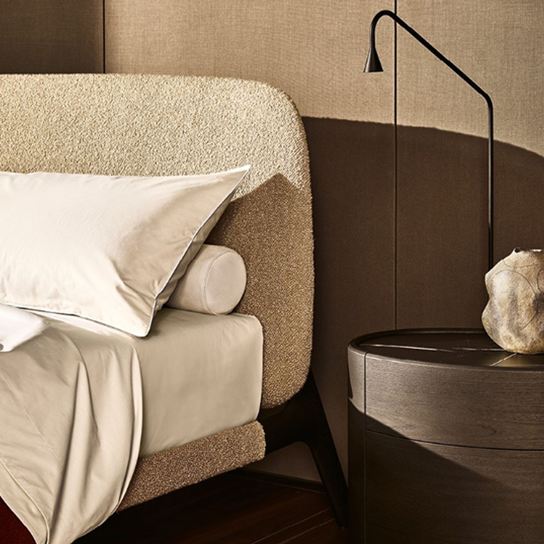 Curve Bed