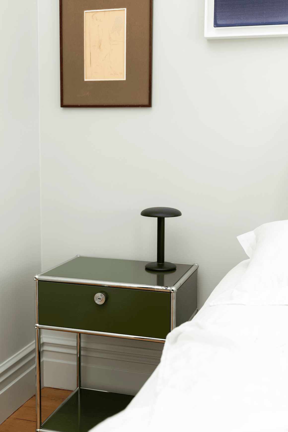Haller Bedside