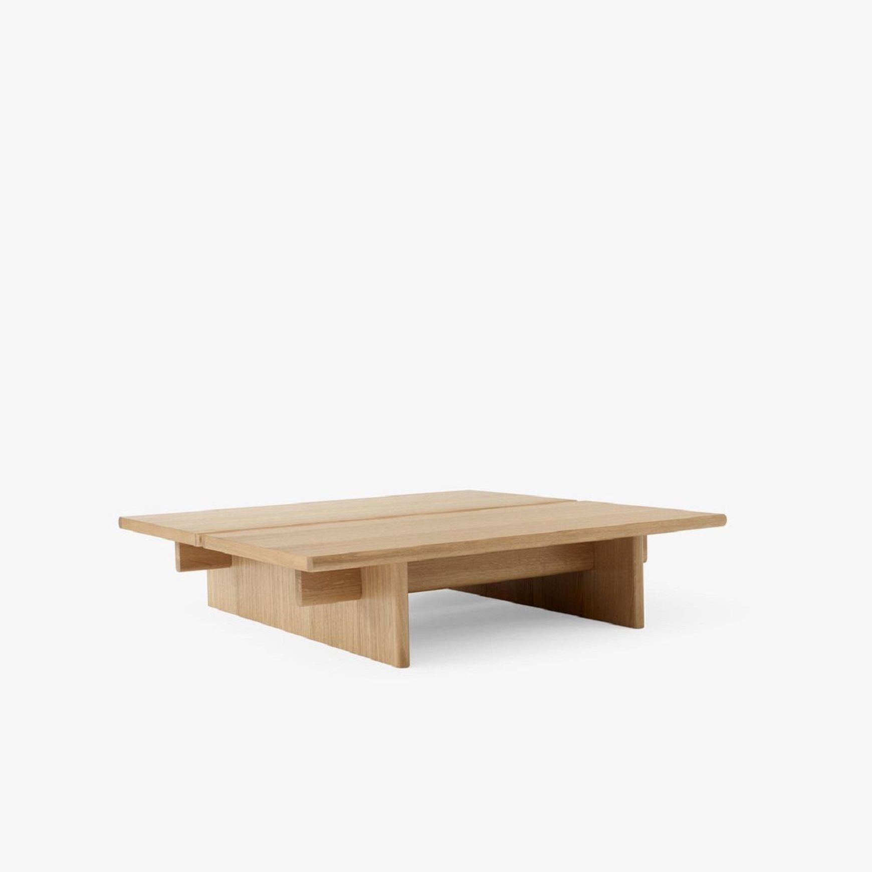 Ita Table & Bench Series