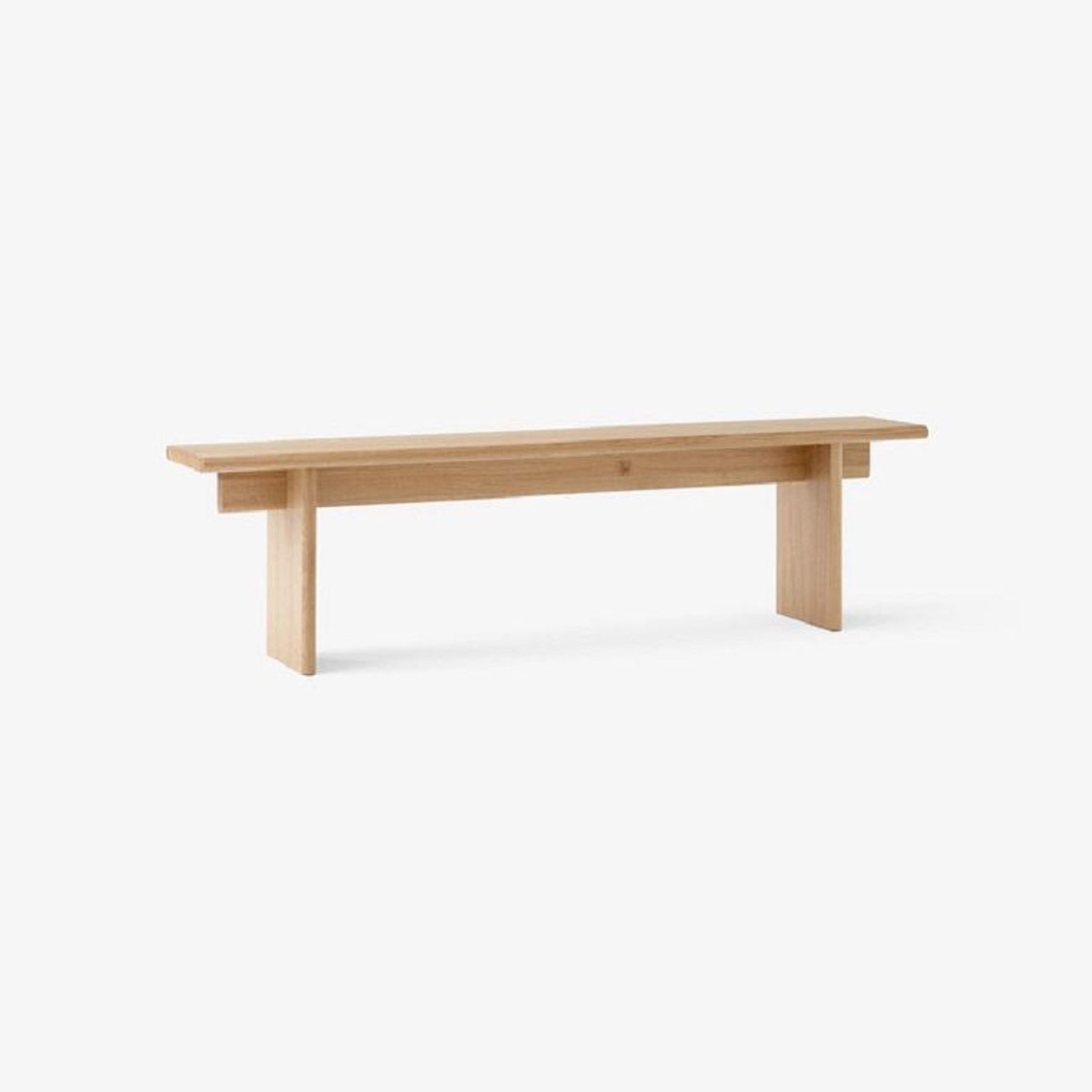 Ita Table & Bench Series