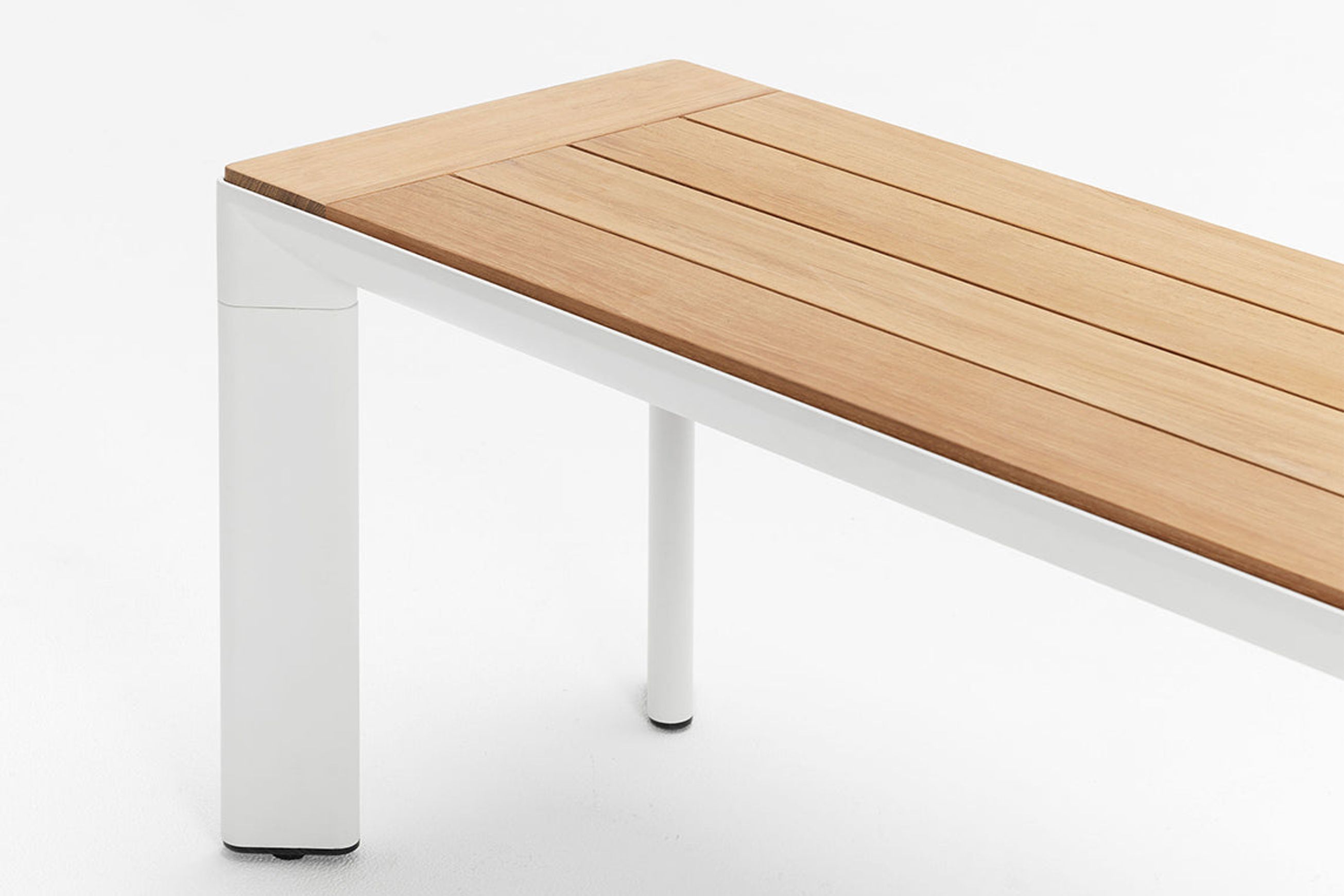 Addis | Aluminium Bench