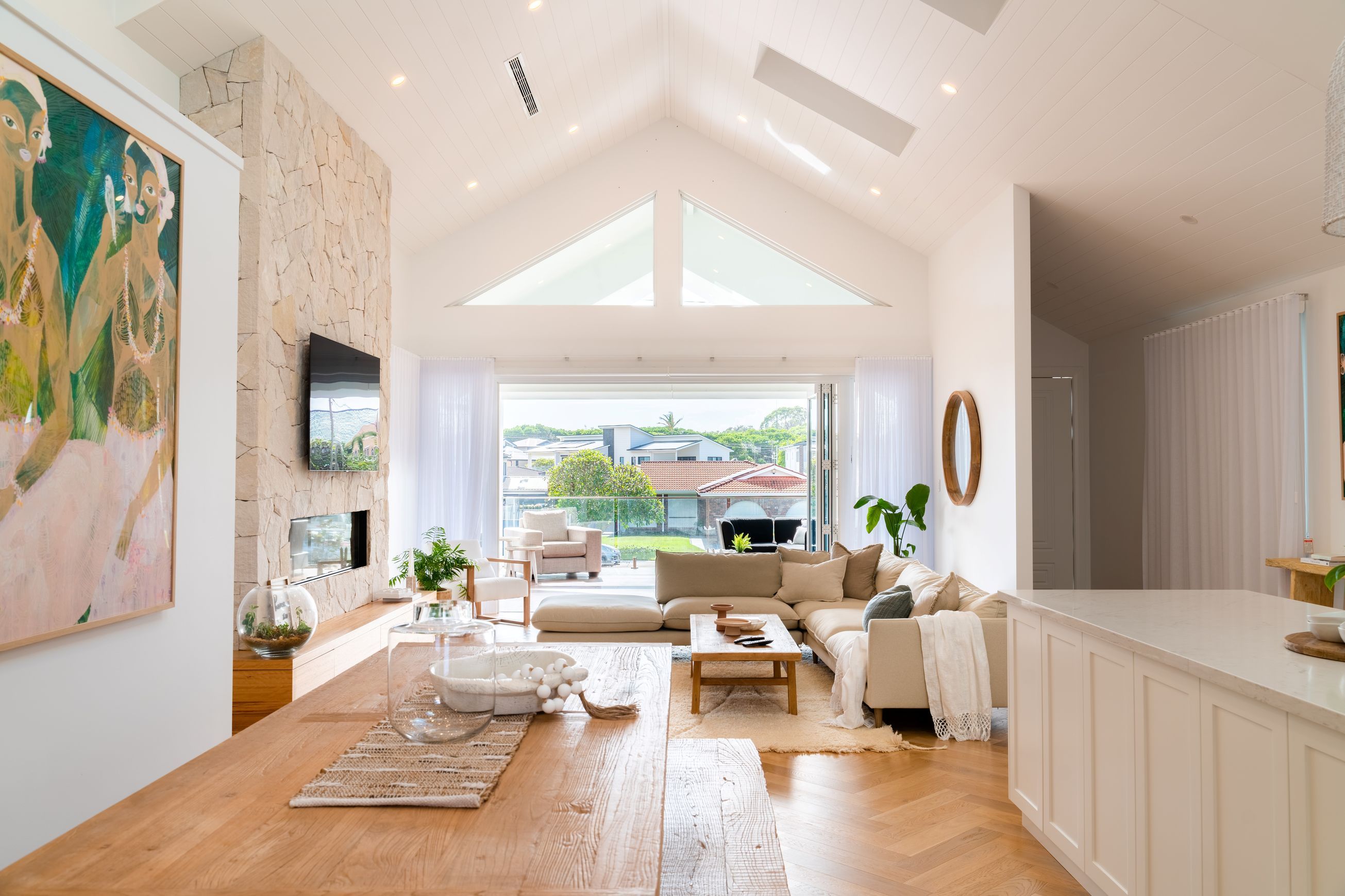 Vantage | Series 548 | Bi-fold Door