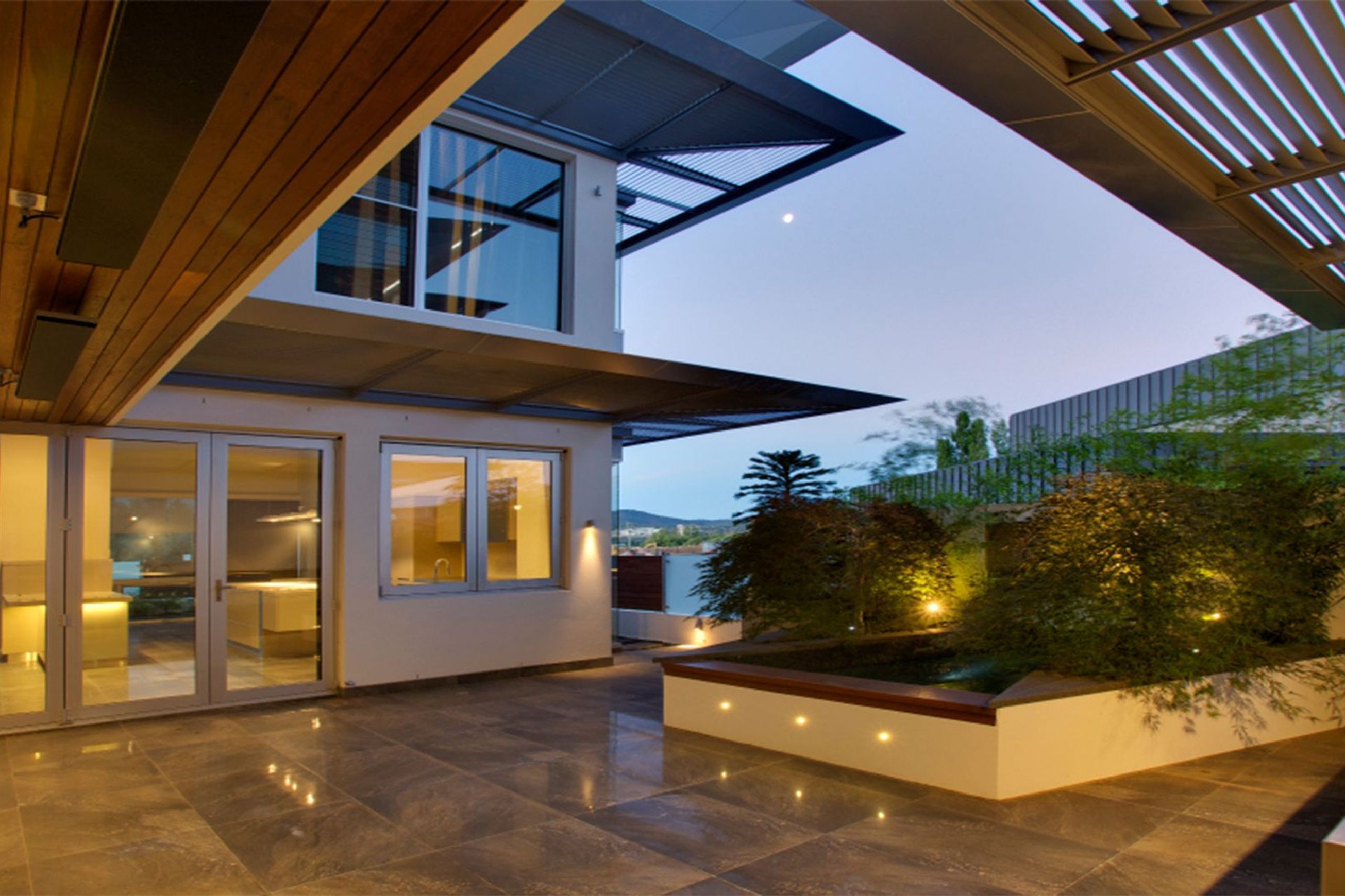 Vantage | Series 730 |Thermally Broken Bi-fold Door