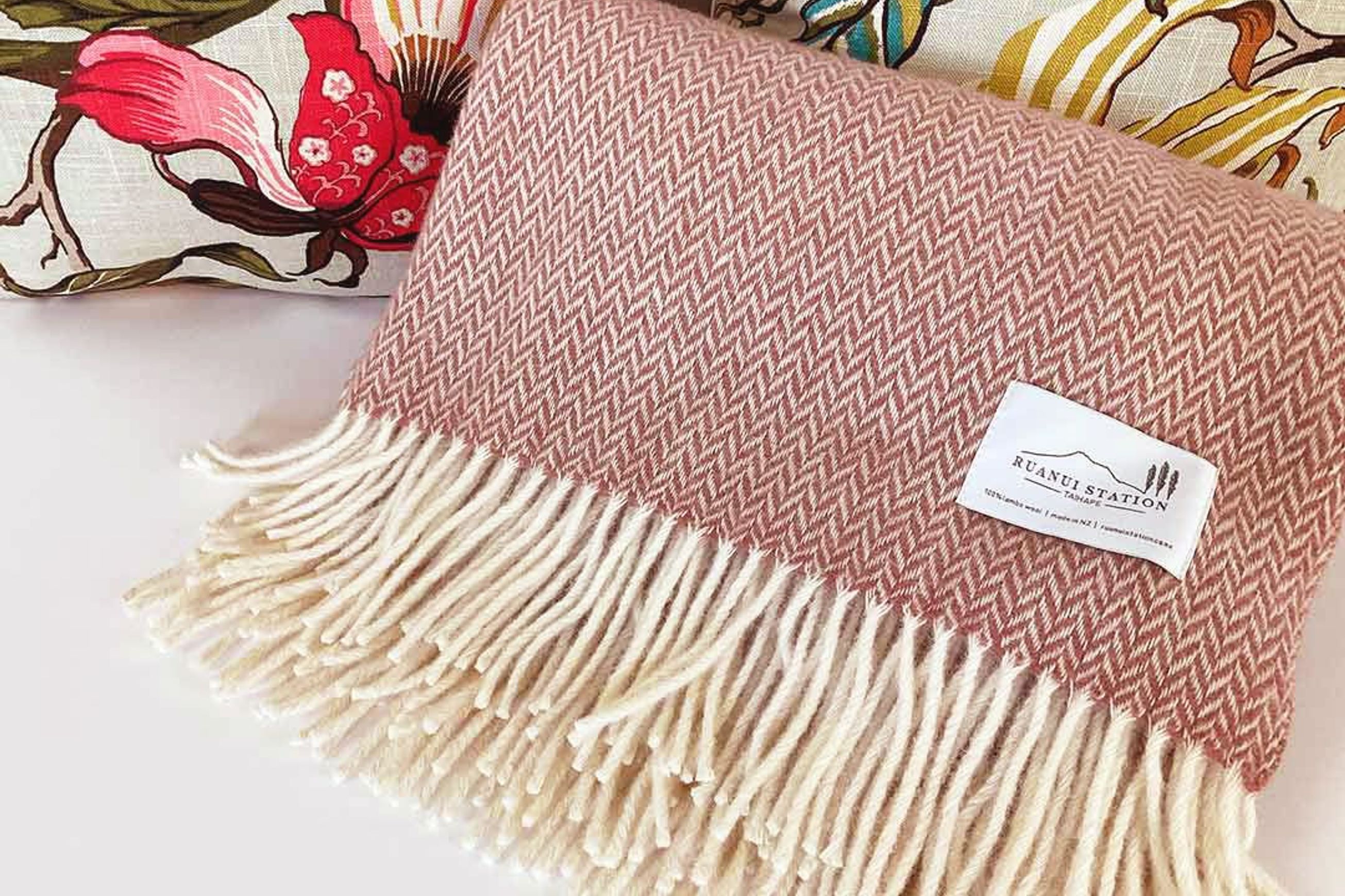 Ruanui Station Lambswool Throw - Pipipi Pink Chevron