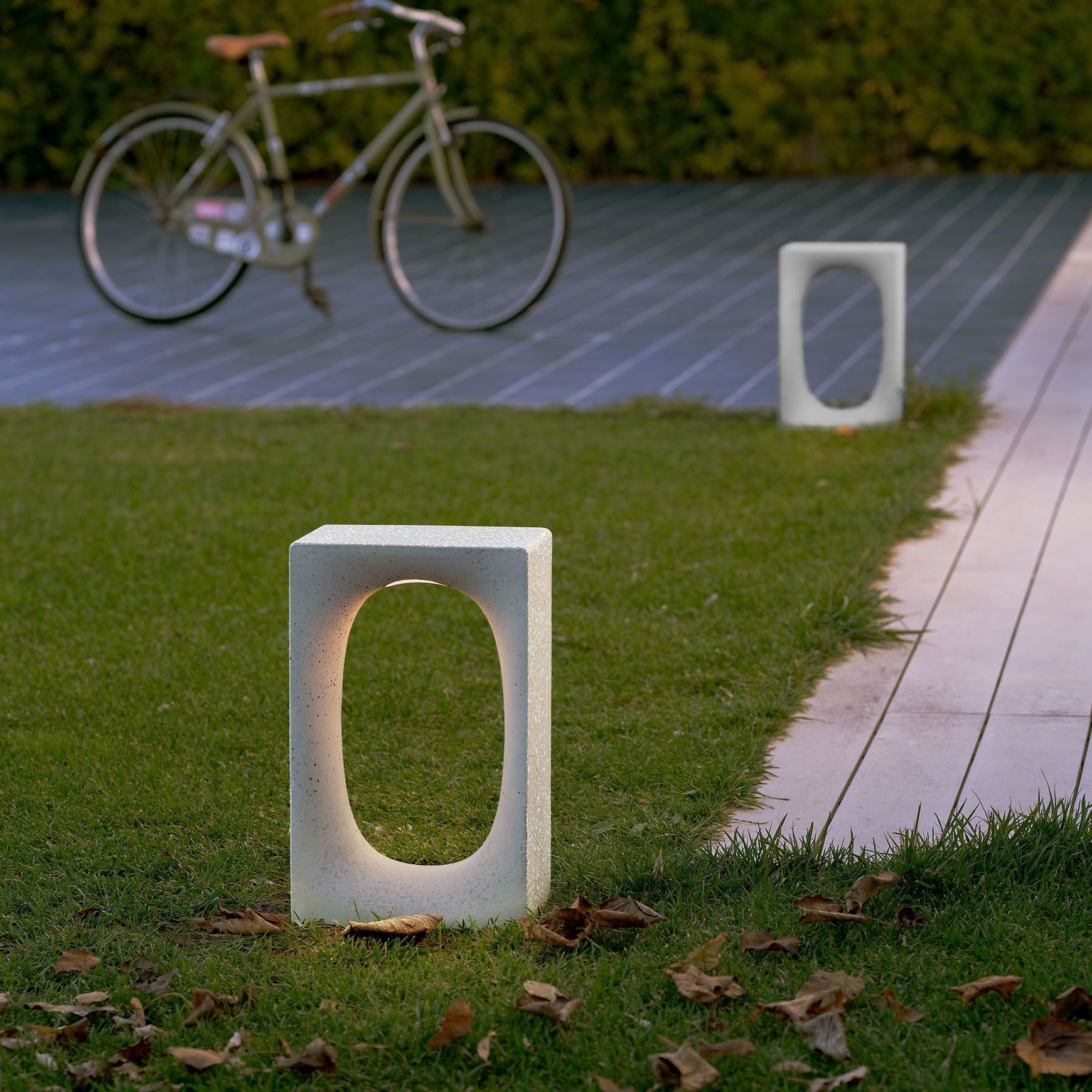 Jan Outdoor Floor Lamp
