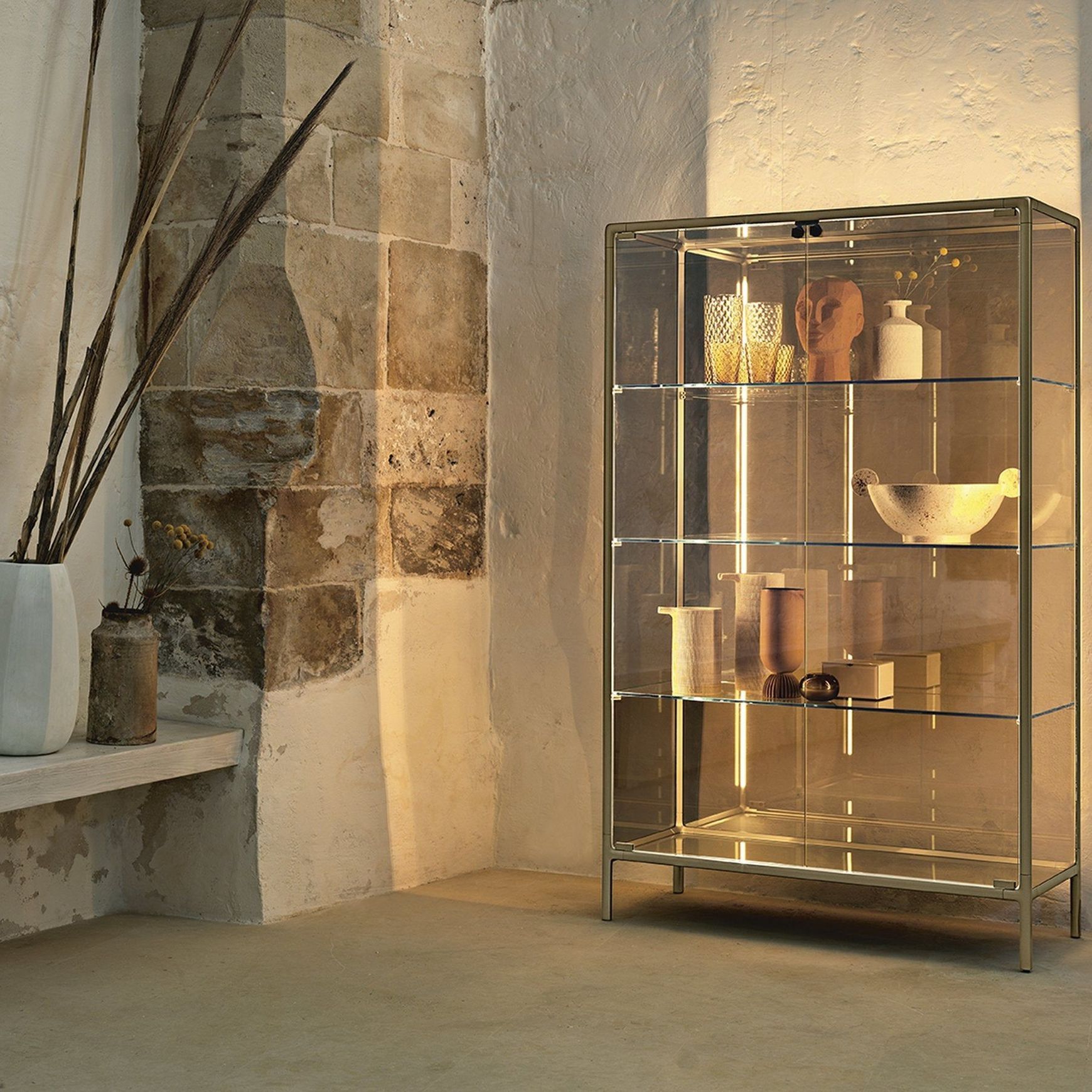 Echo Showcase