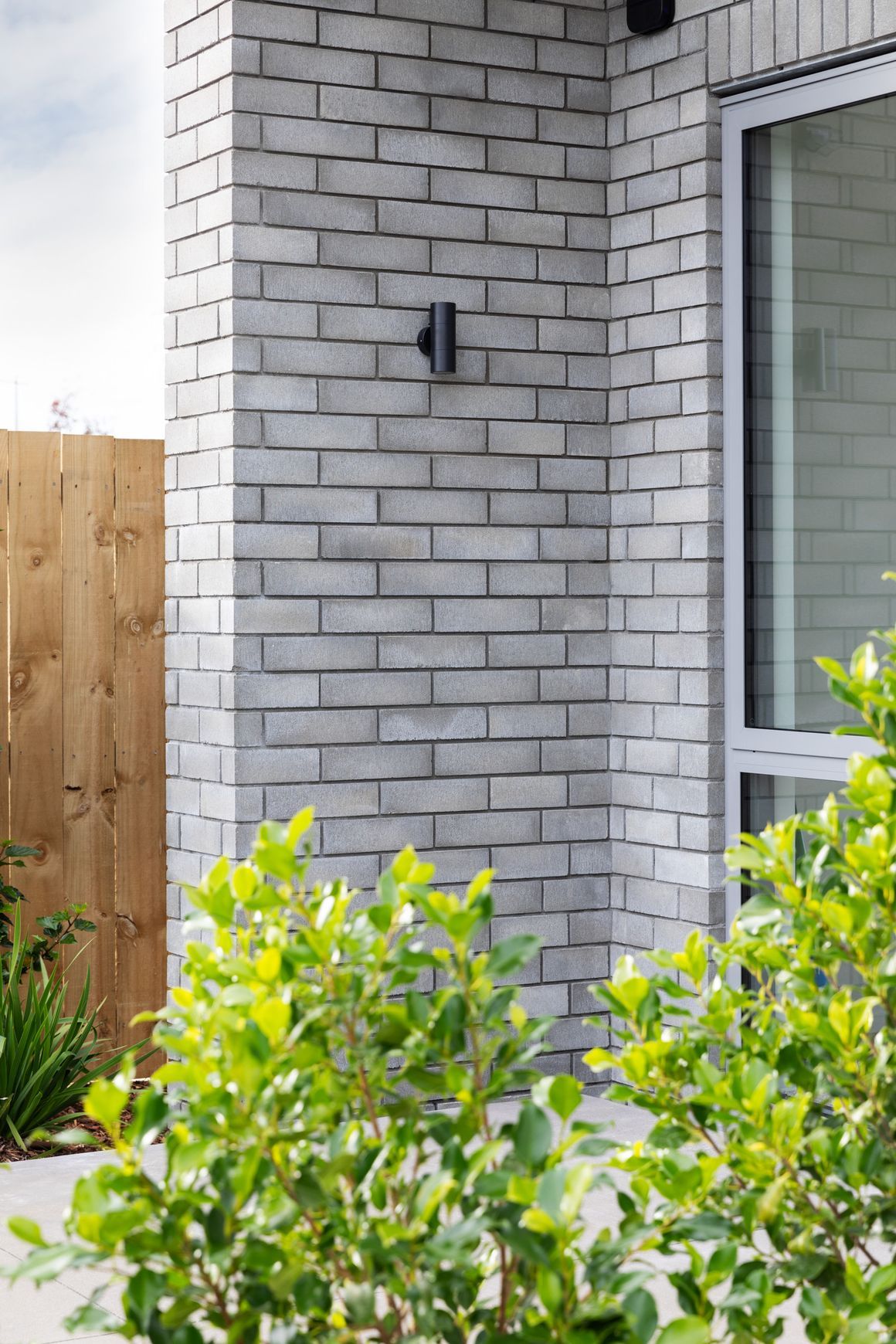 Strata Brick