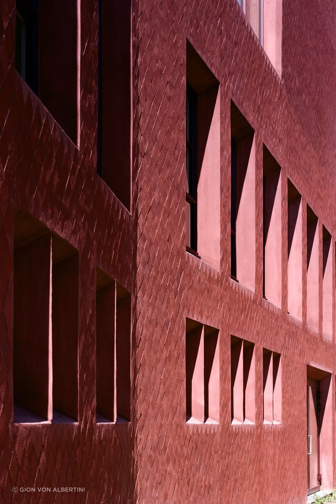 Petersen Custom Bricks