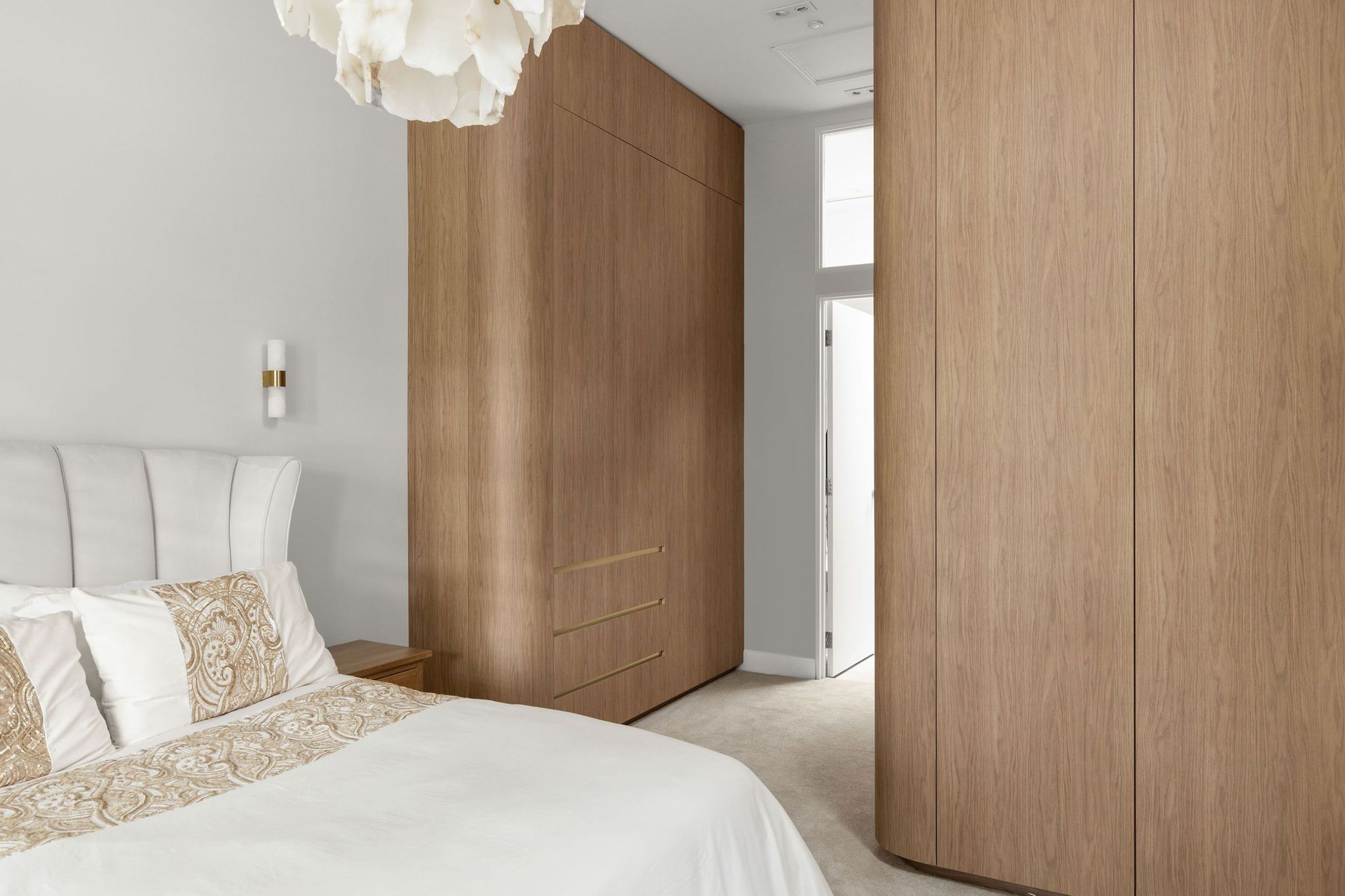 Walk-in Robes by Grandview Kitchens & Joinery