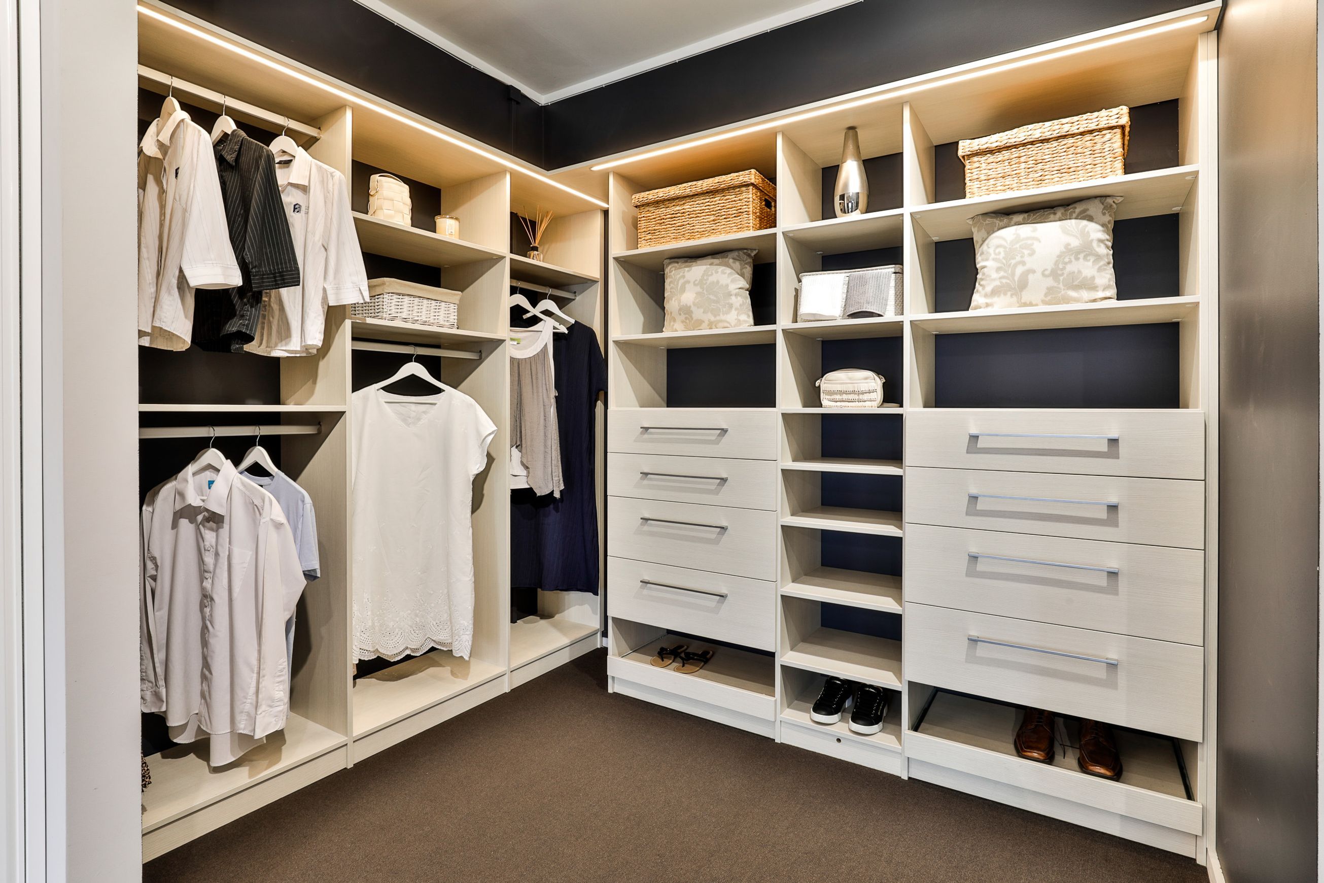 Custom Built In Wardrobe Systems