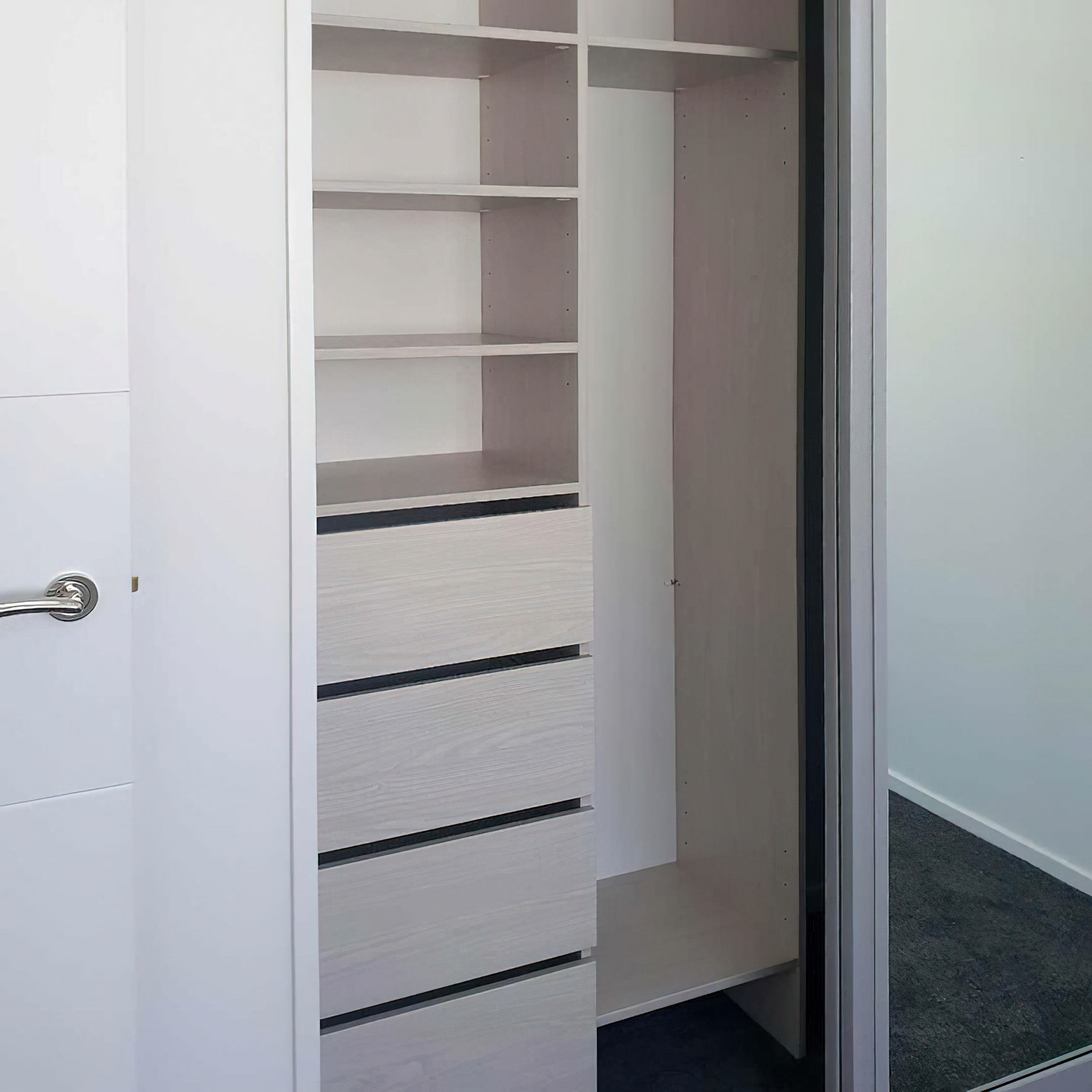Reach-in Wardrobes