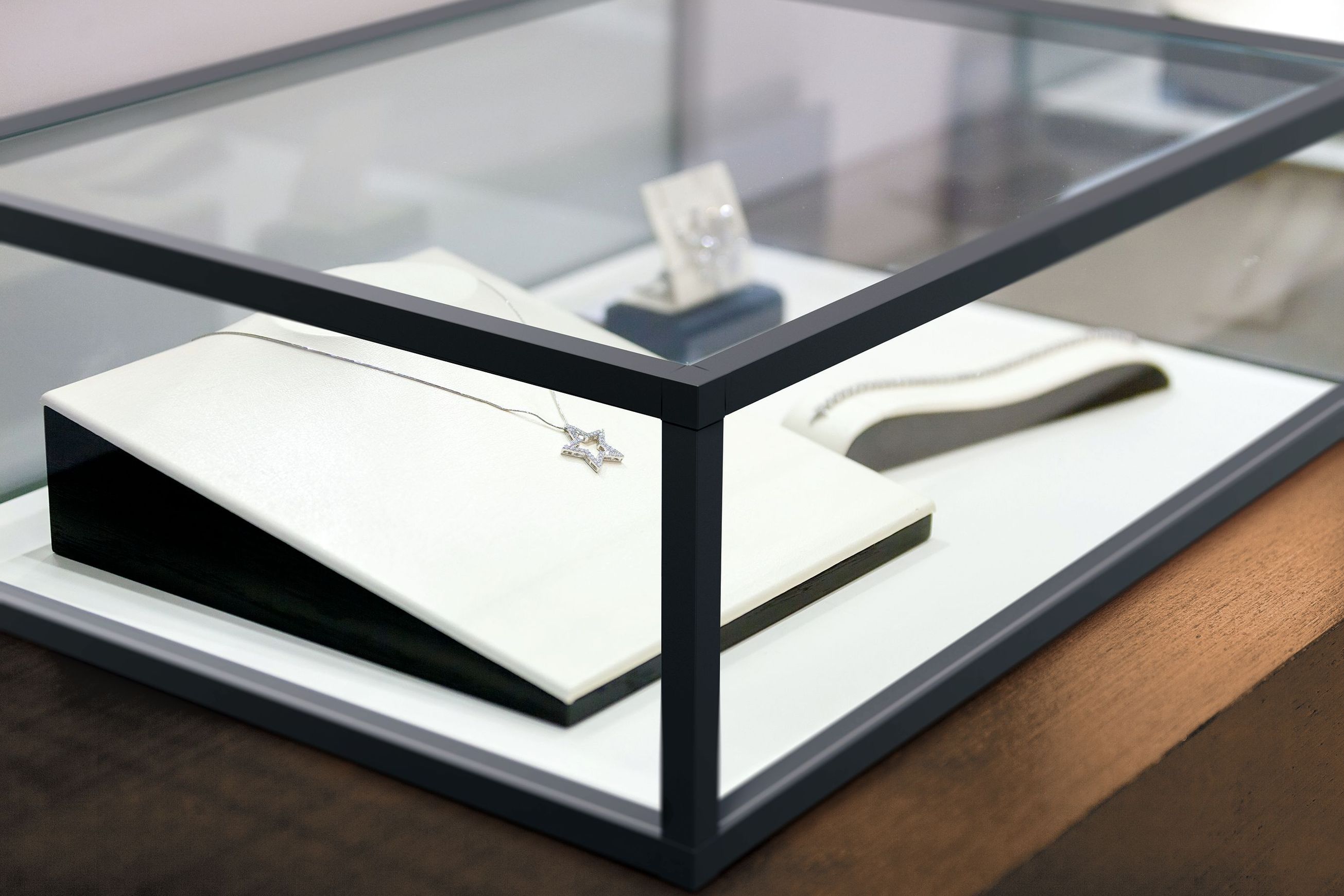 Cadro | Aluminium frame system