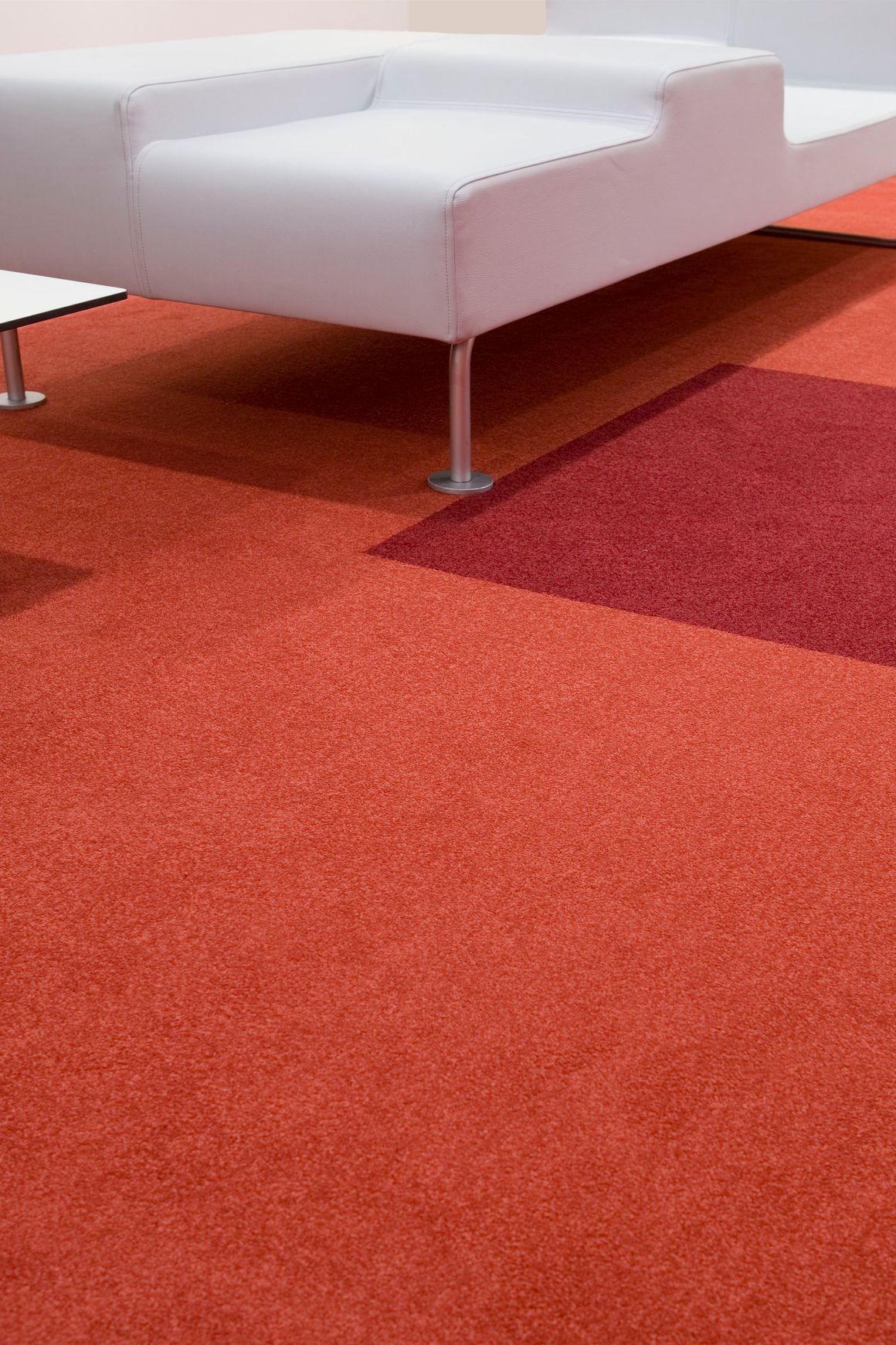 Cambridge& Cut Pile Carpet Tiles by modulyss