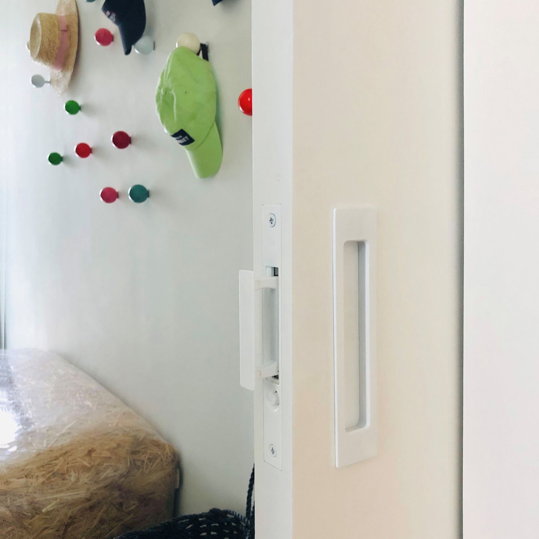 HB680 End/Edge Pull for Cavity Slider Doors