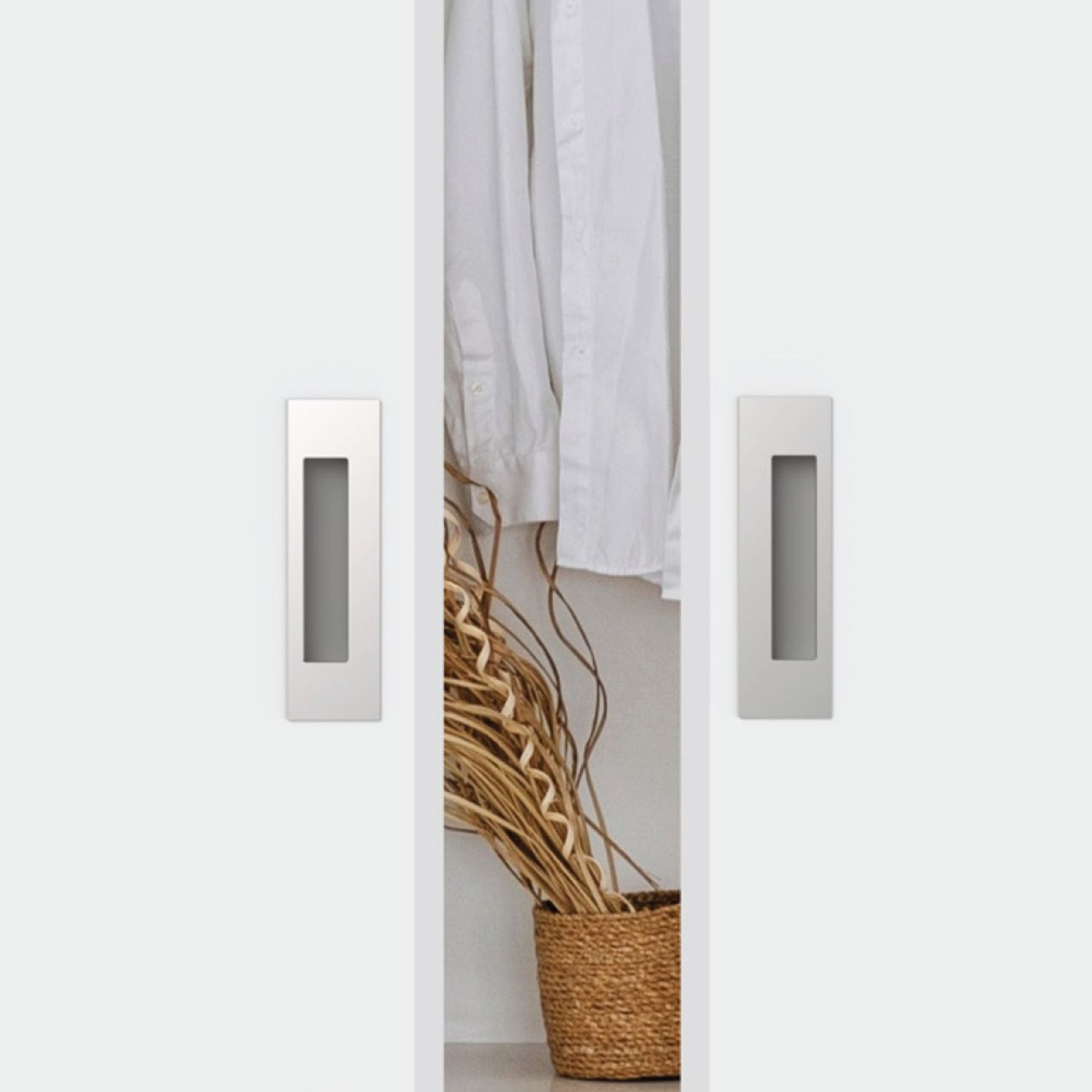 8003 M-Series Offset Flush Pull
