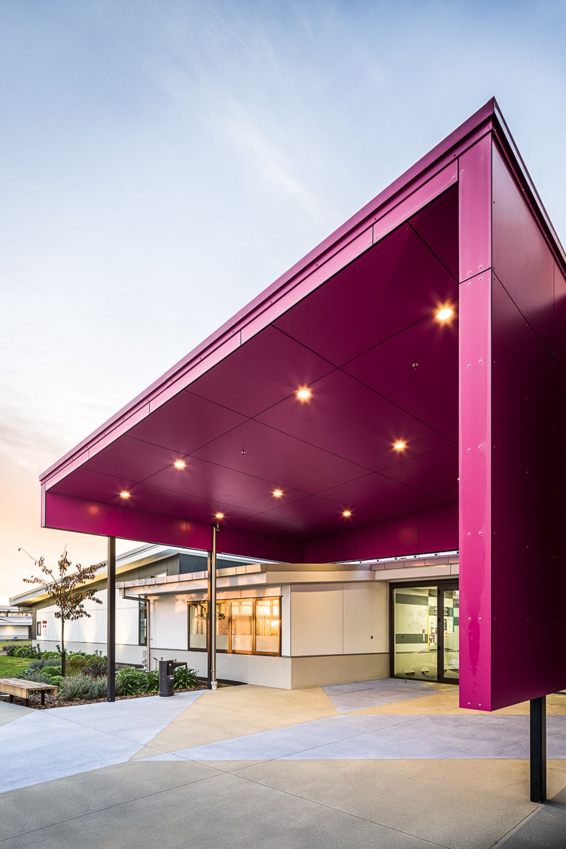Profix PXF - TRESPA® METEON® Facade Support System