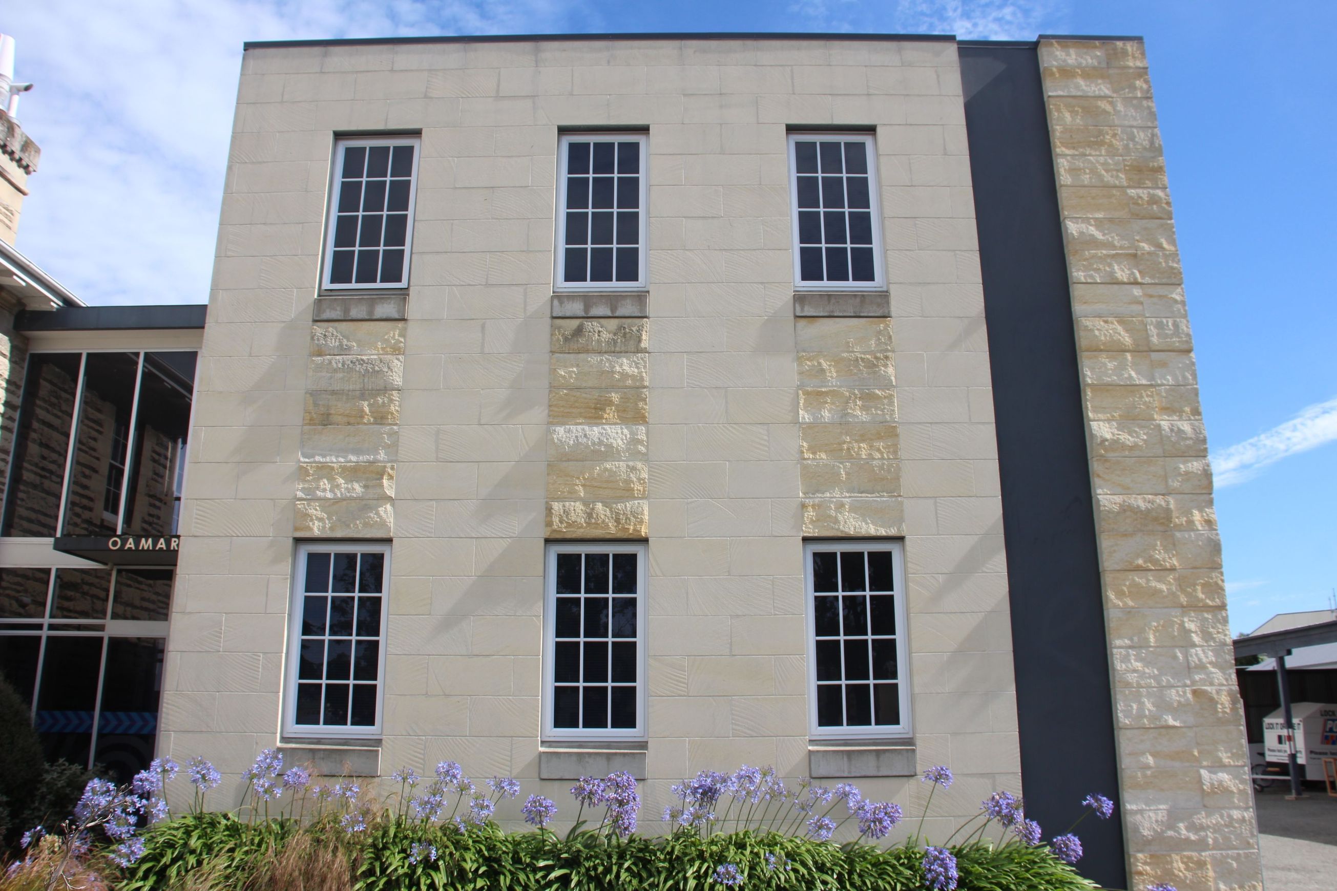 Split Faced Veneer / Cladding