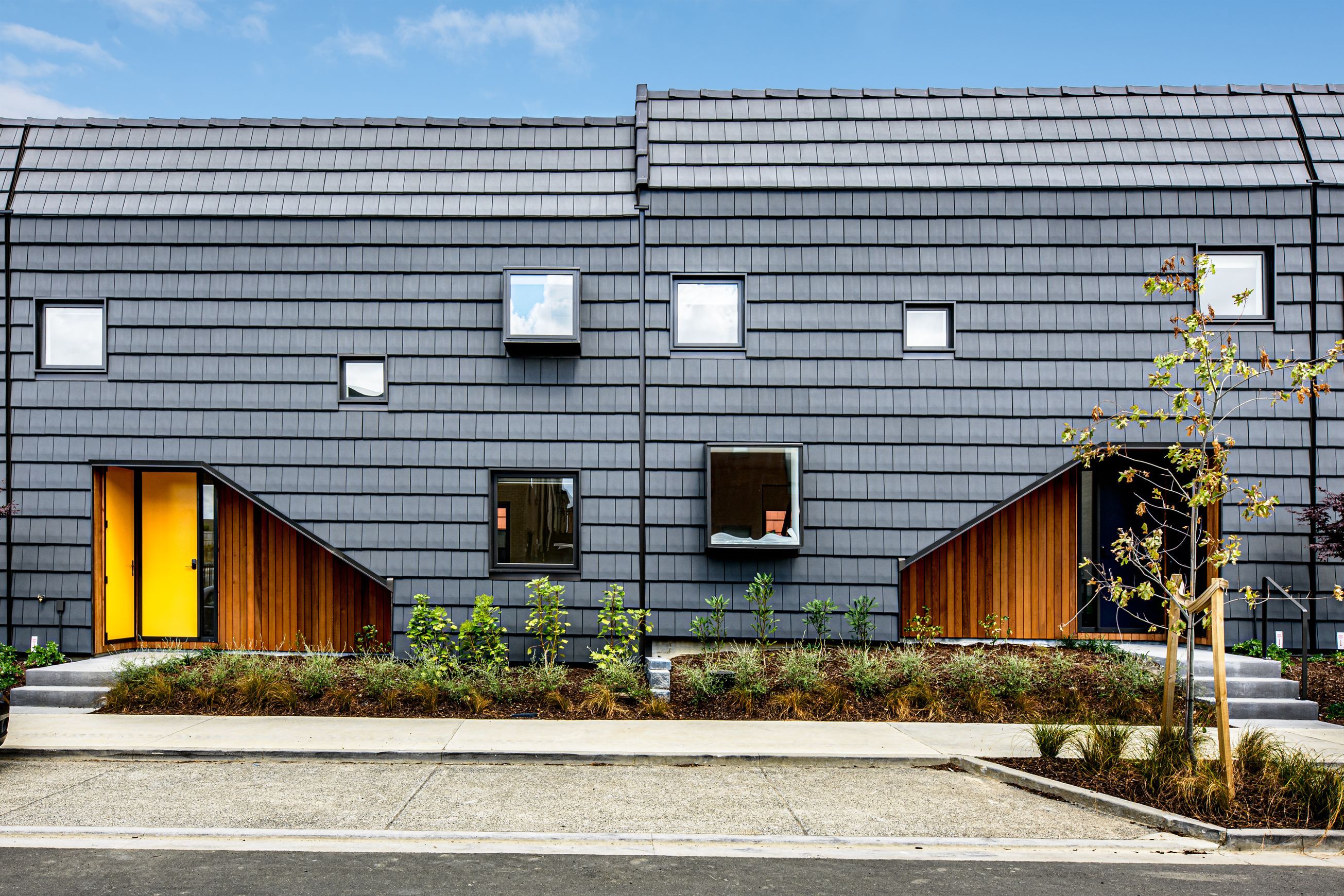 Urban Shingle Terracotta Tiles