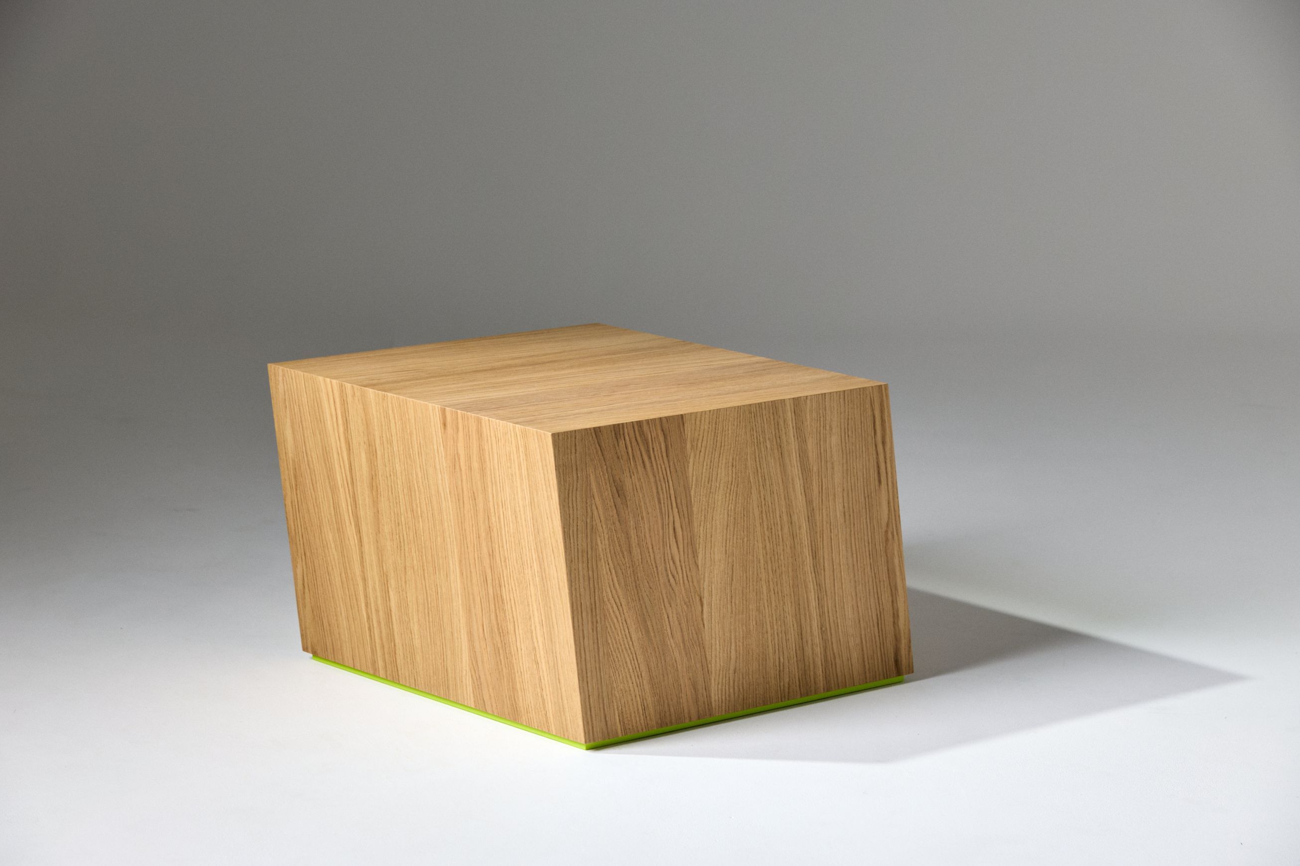 Mono Tilt XL Coffee Table