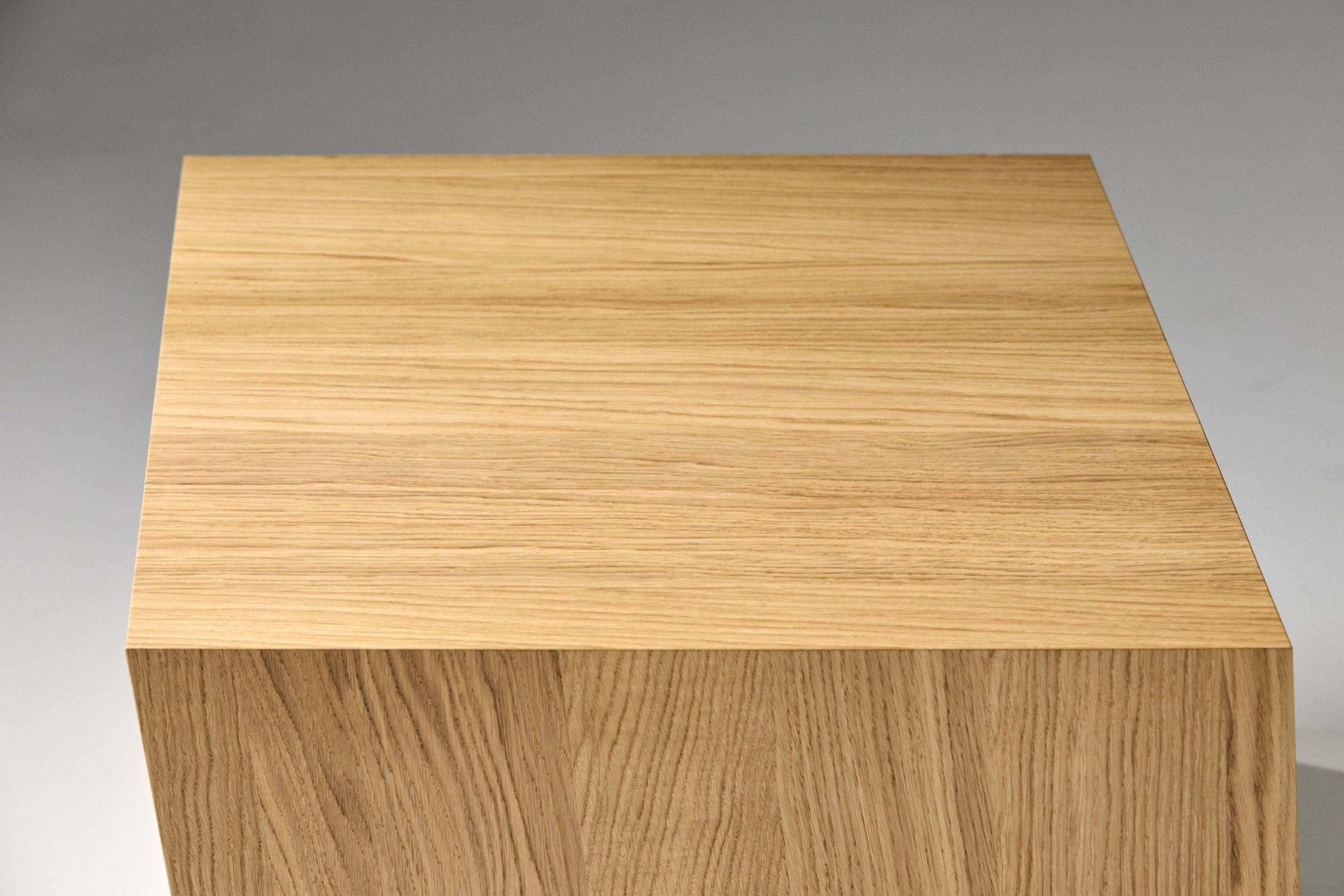 Mono Tilt XL Coffee Table