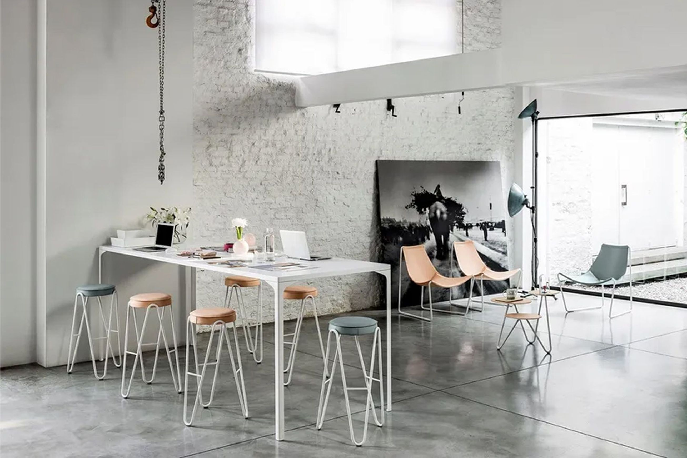 Apelle Side Table