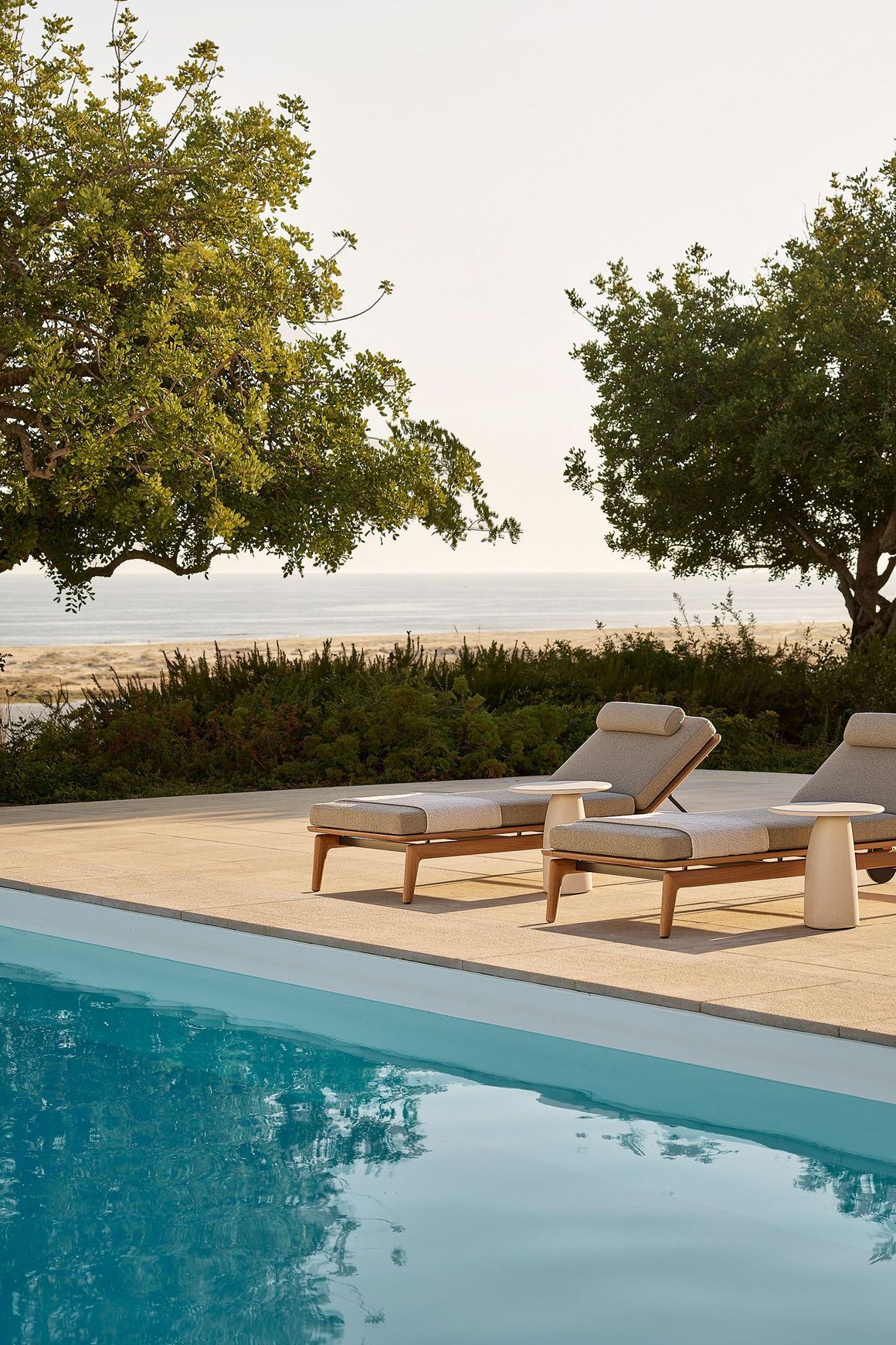 Strata Outdoor Coffee Table