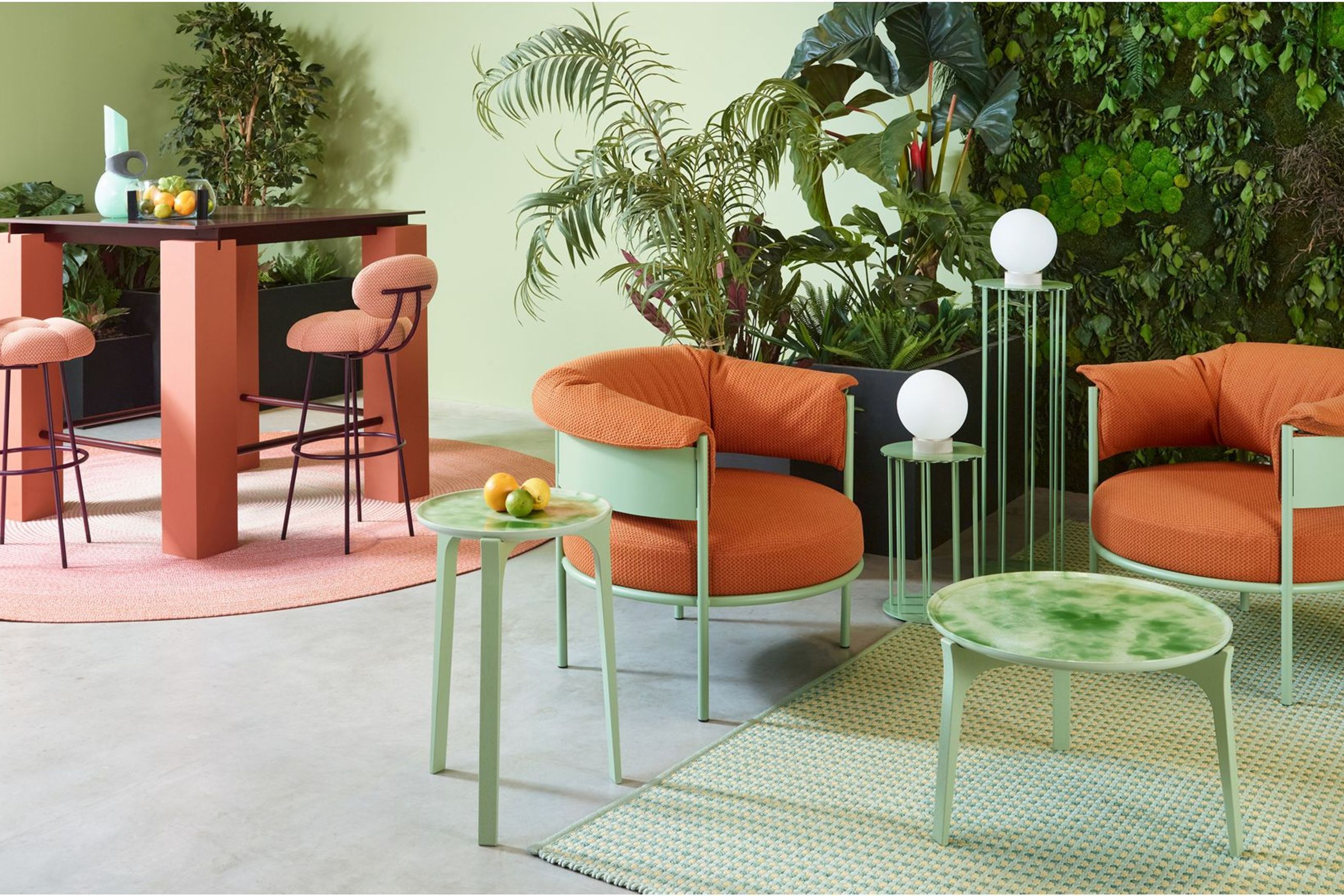 Bow Outdoor Cocktail Table