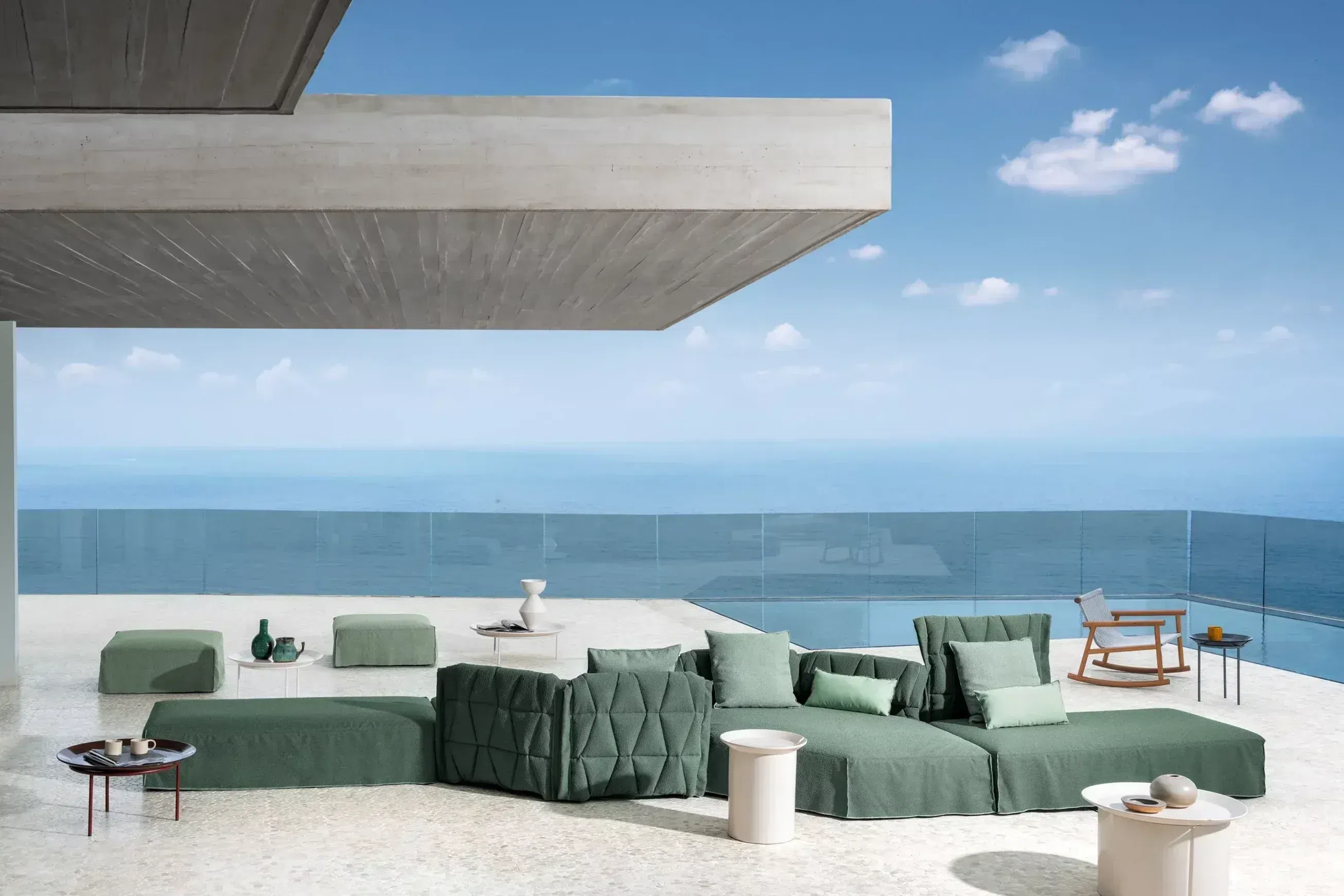 Brise coffee table