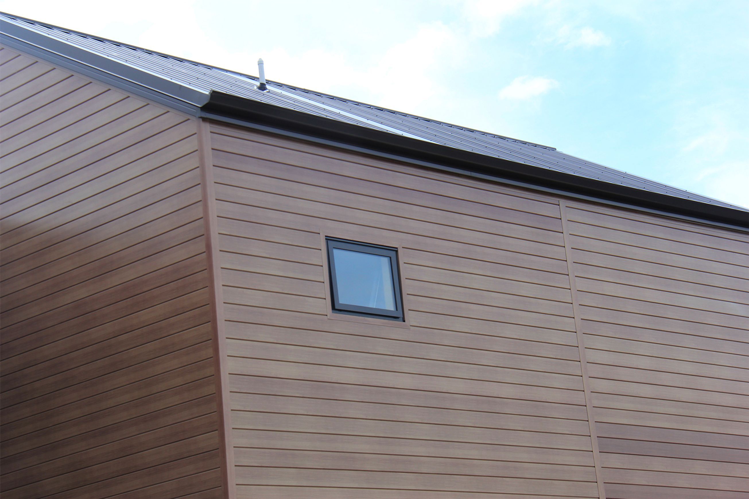 AliClad Max Aluminium Weatherboard