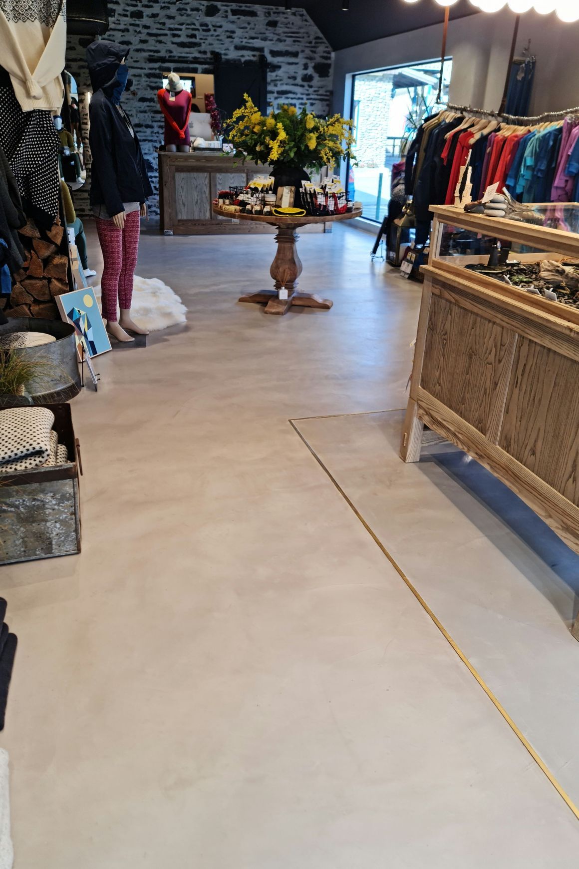 Micro Topping Interior Floor & Wall Covering