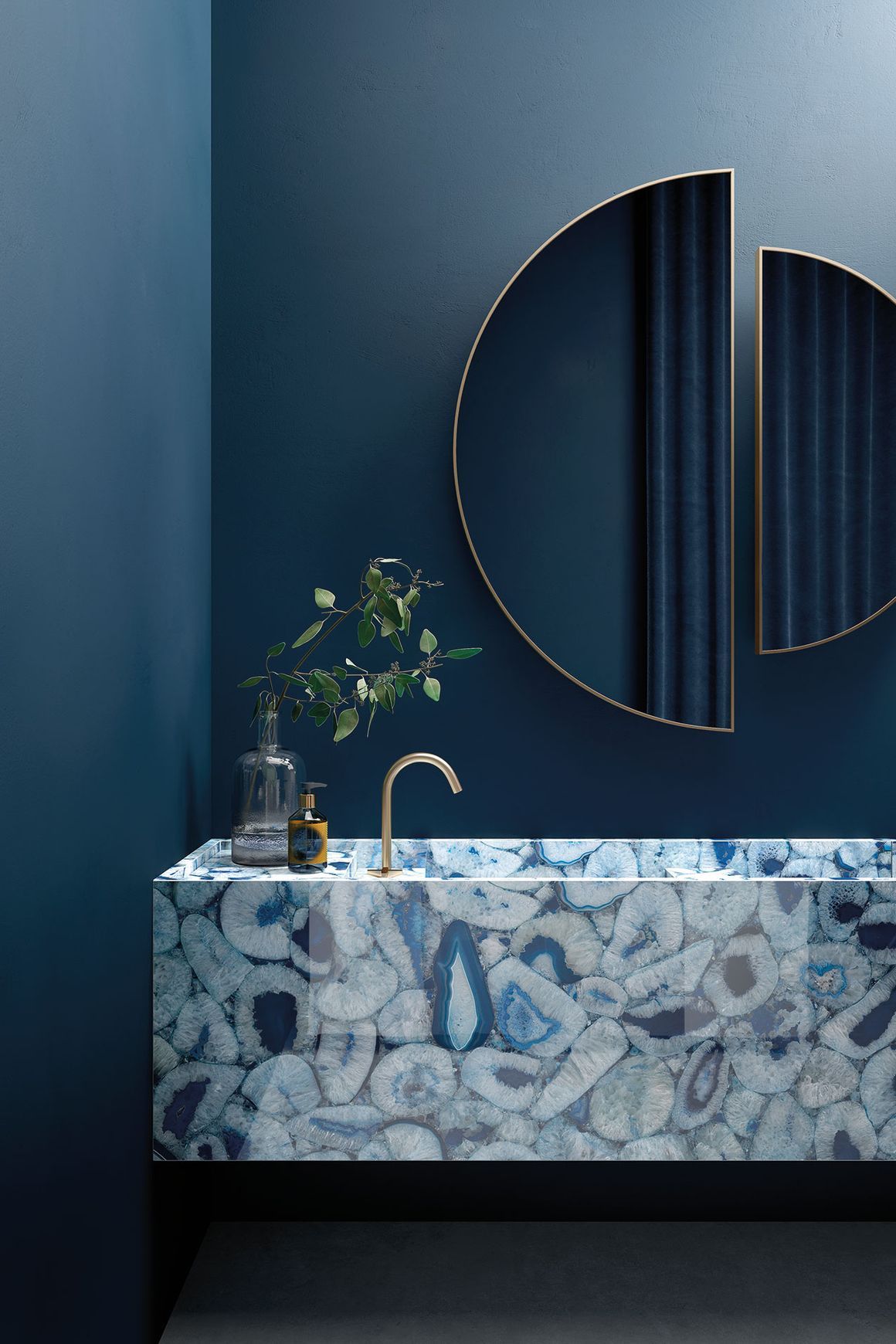 Ultra Agata Tile