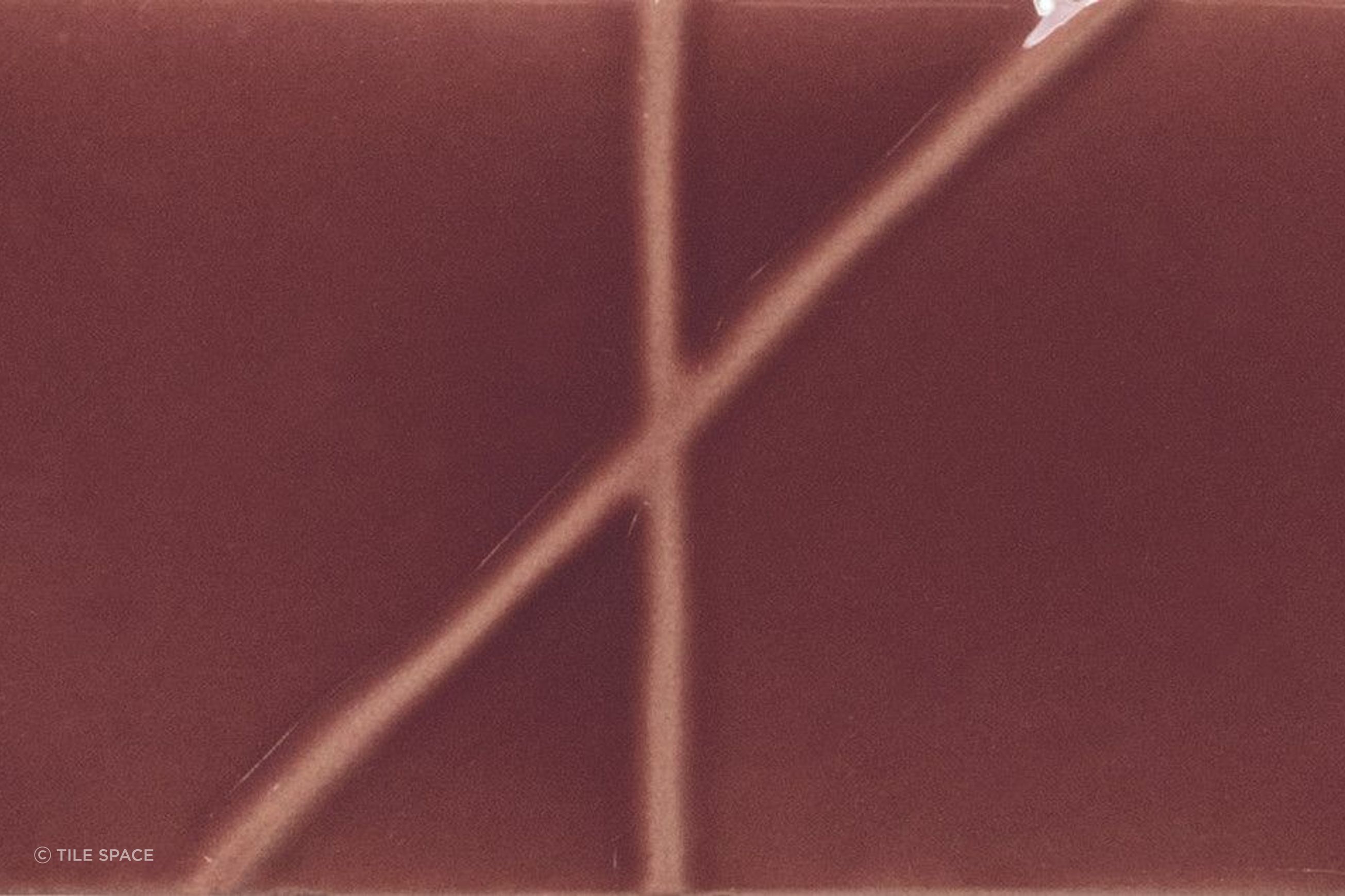Yoko | Origami Bordo Gloss | 62x125