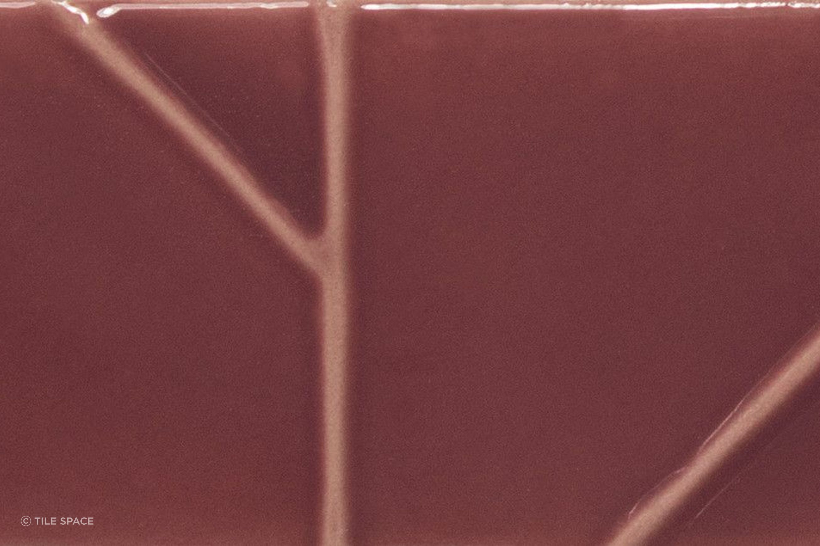 Yoko | Origami Bordo Gloss | 62x125