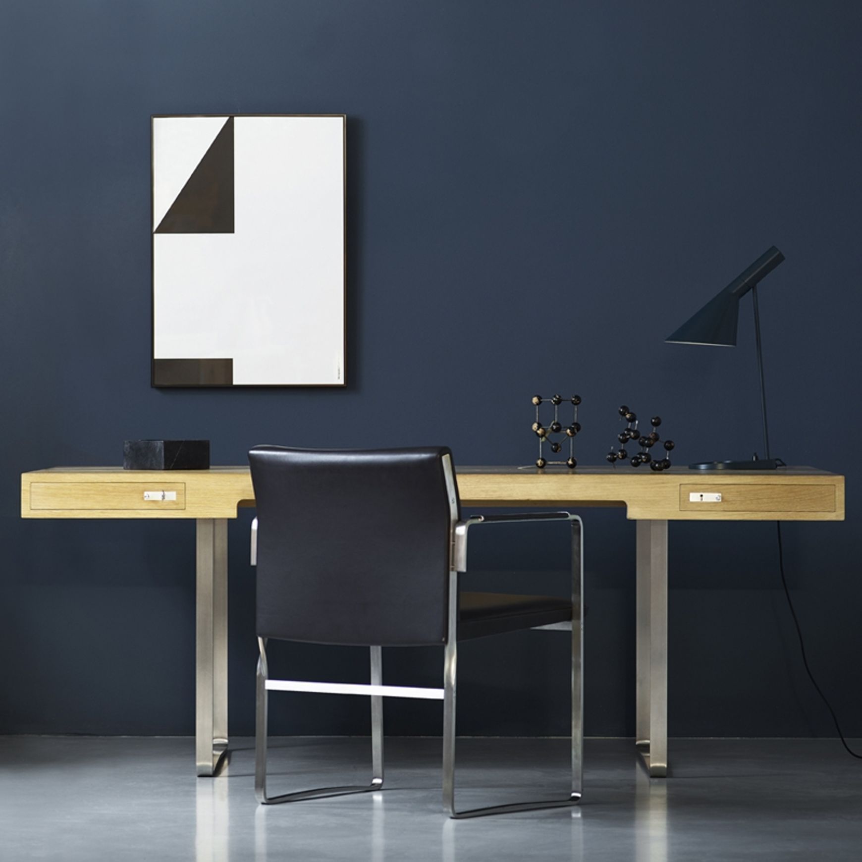 CH110 - Desk with drawers by Carl Hansen & Søn