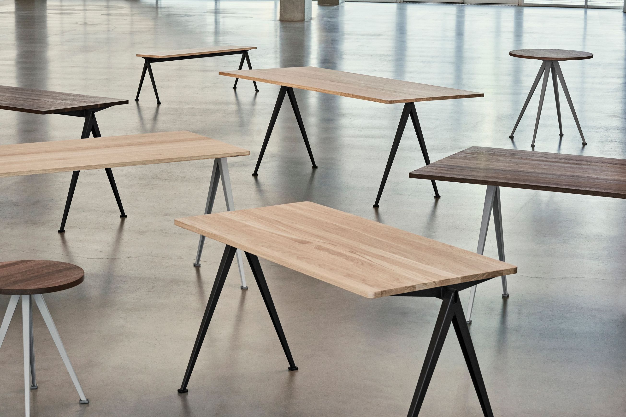Pyramid Desk