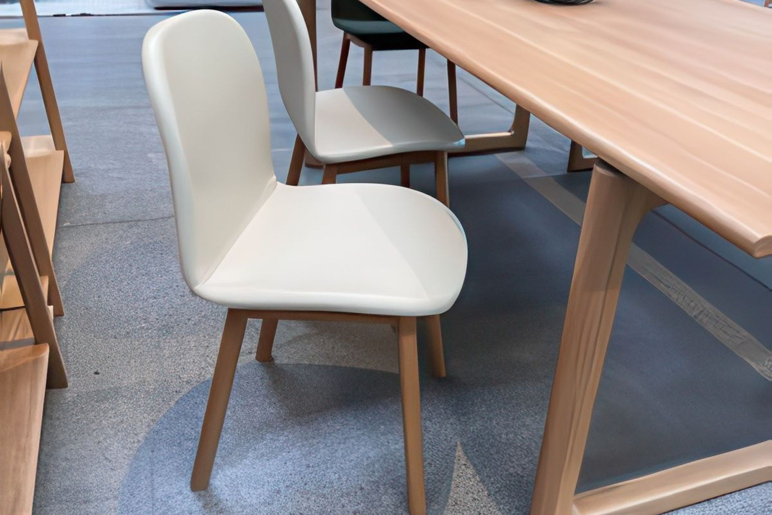 Com 2 Dining Chair