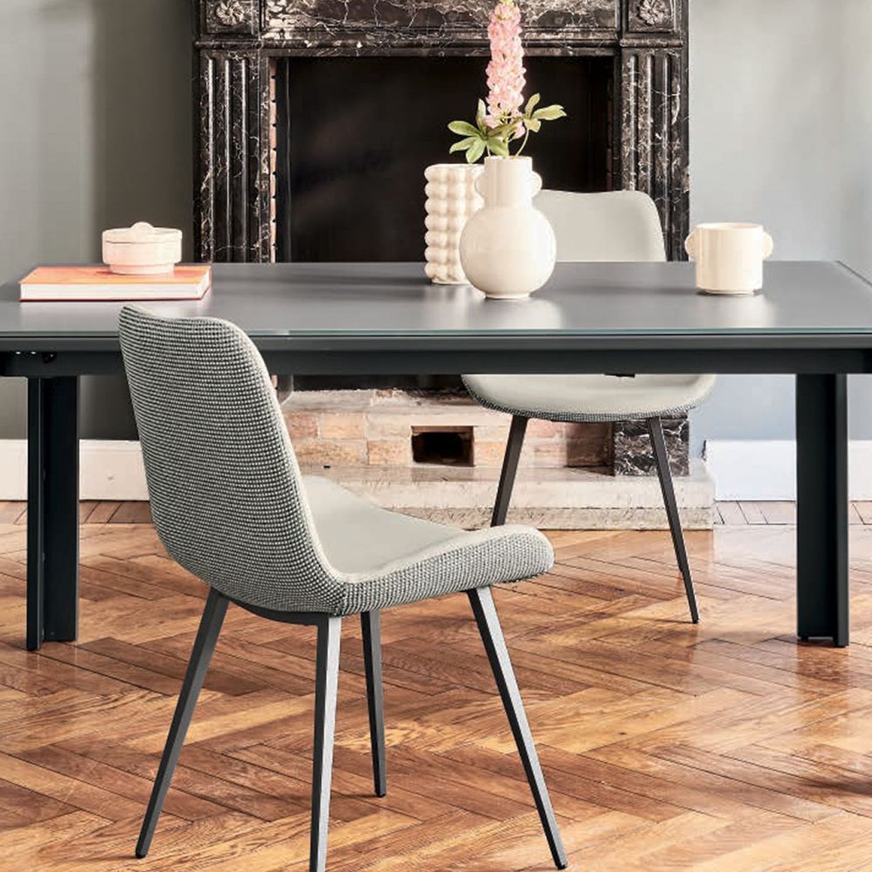 Dalia Side Dining Chair