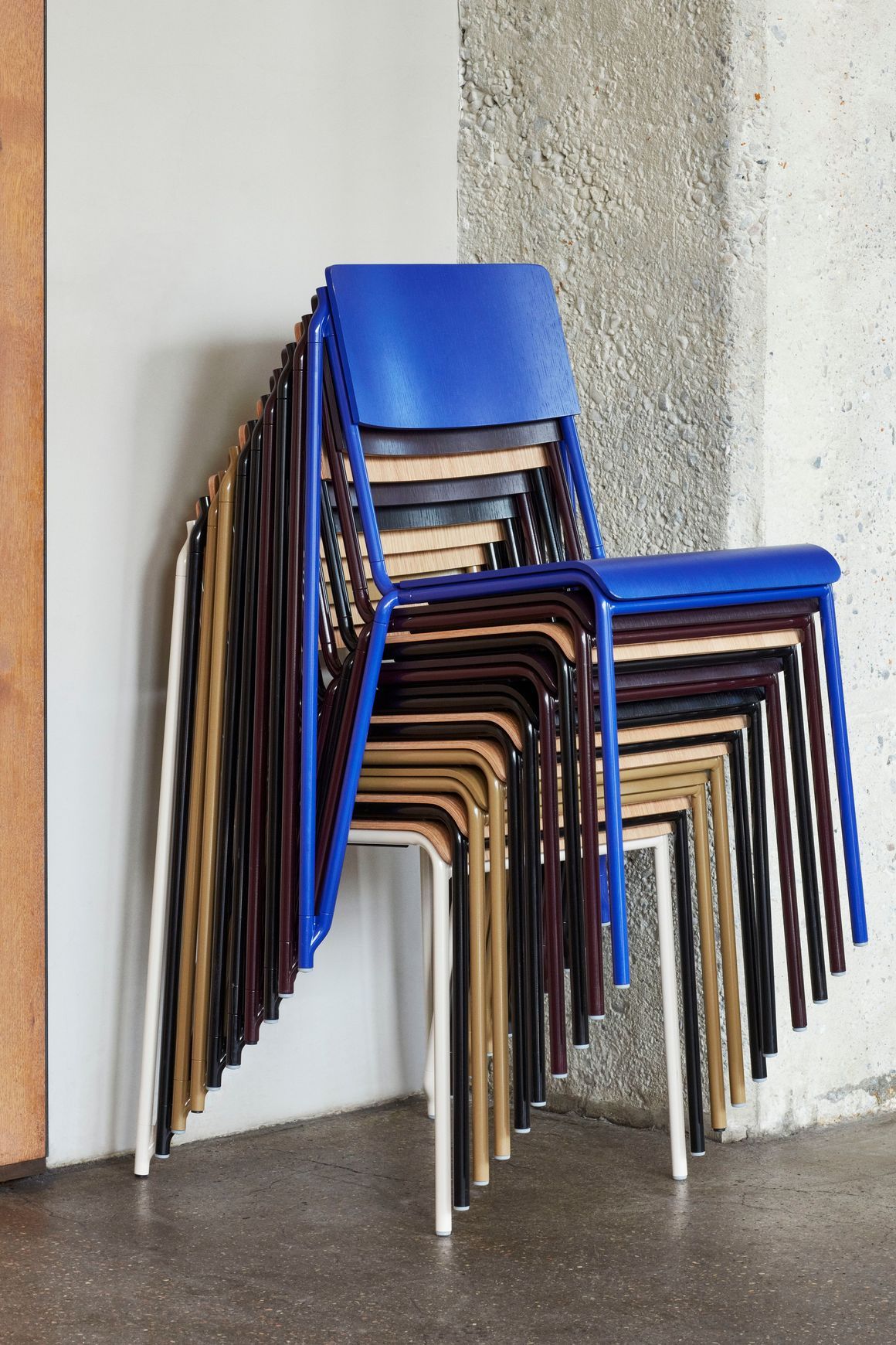 Petit Standard Chair by HAY
