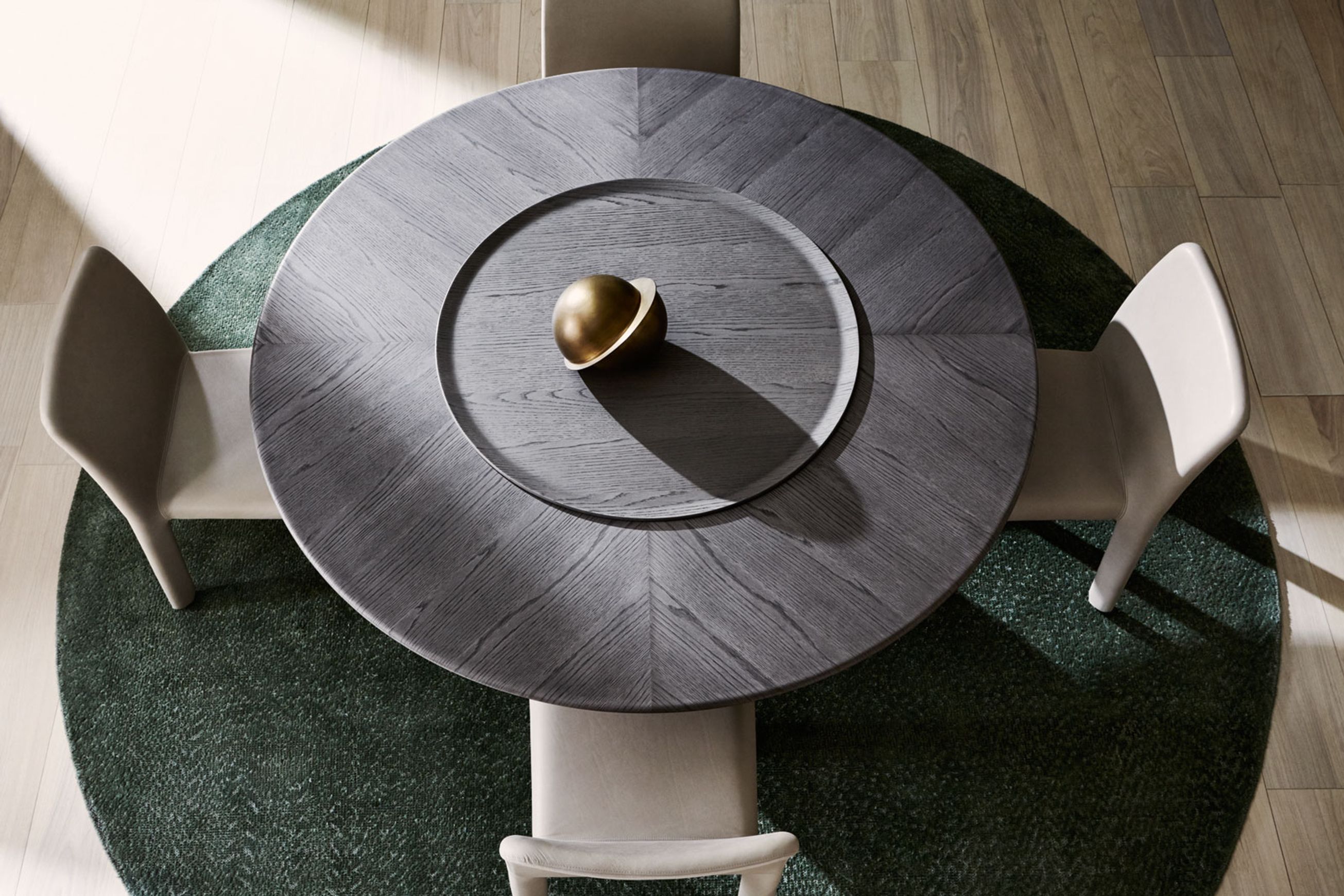 Glove-Up Dining Chair by Molteni&C