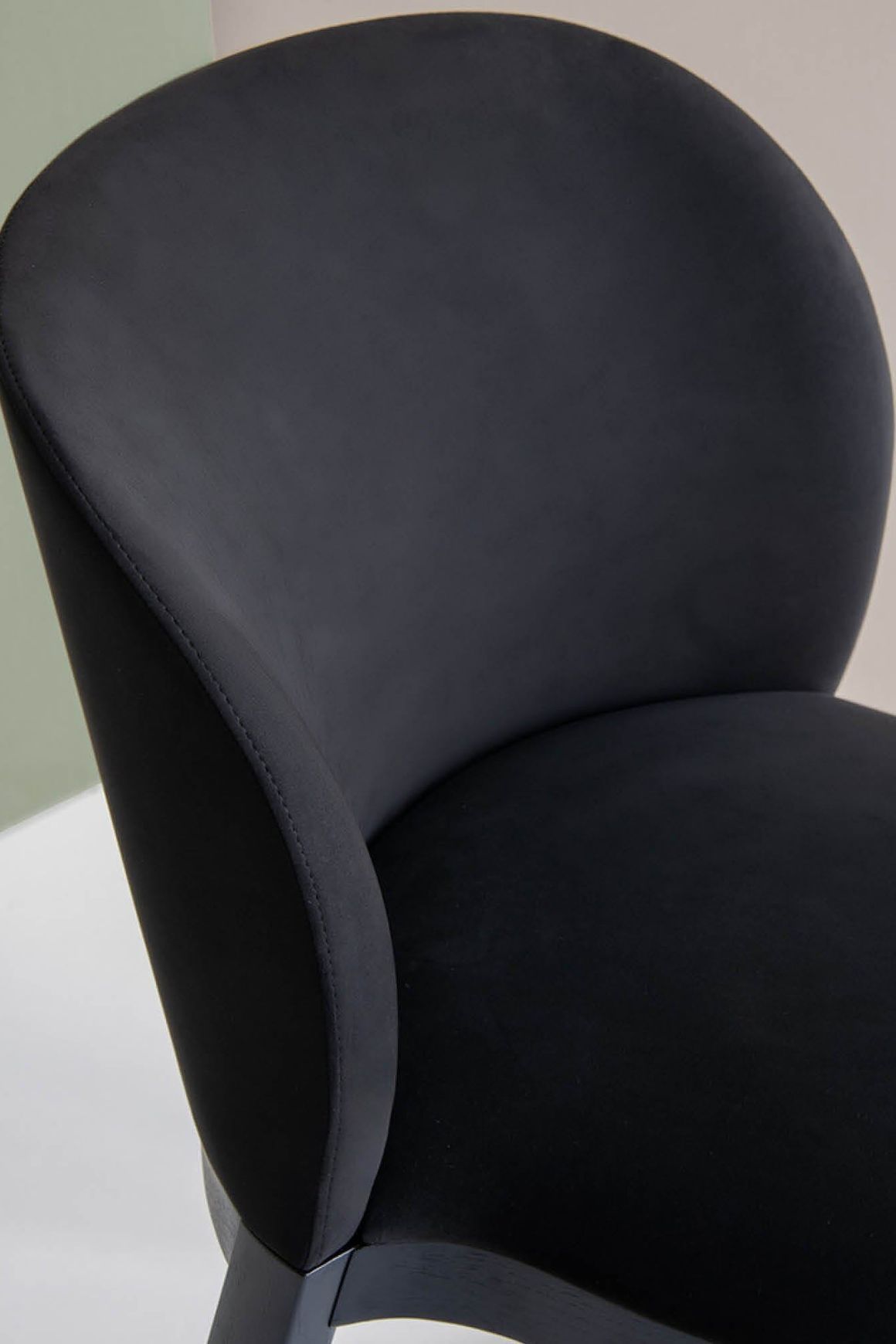 Trousse Dining Chair
