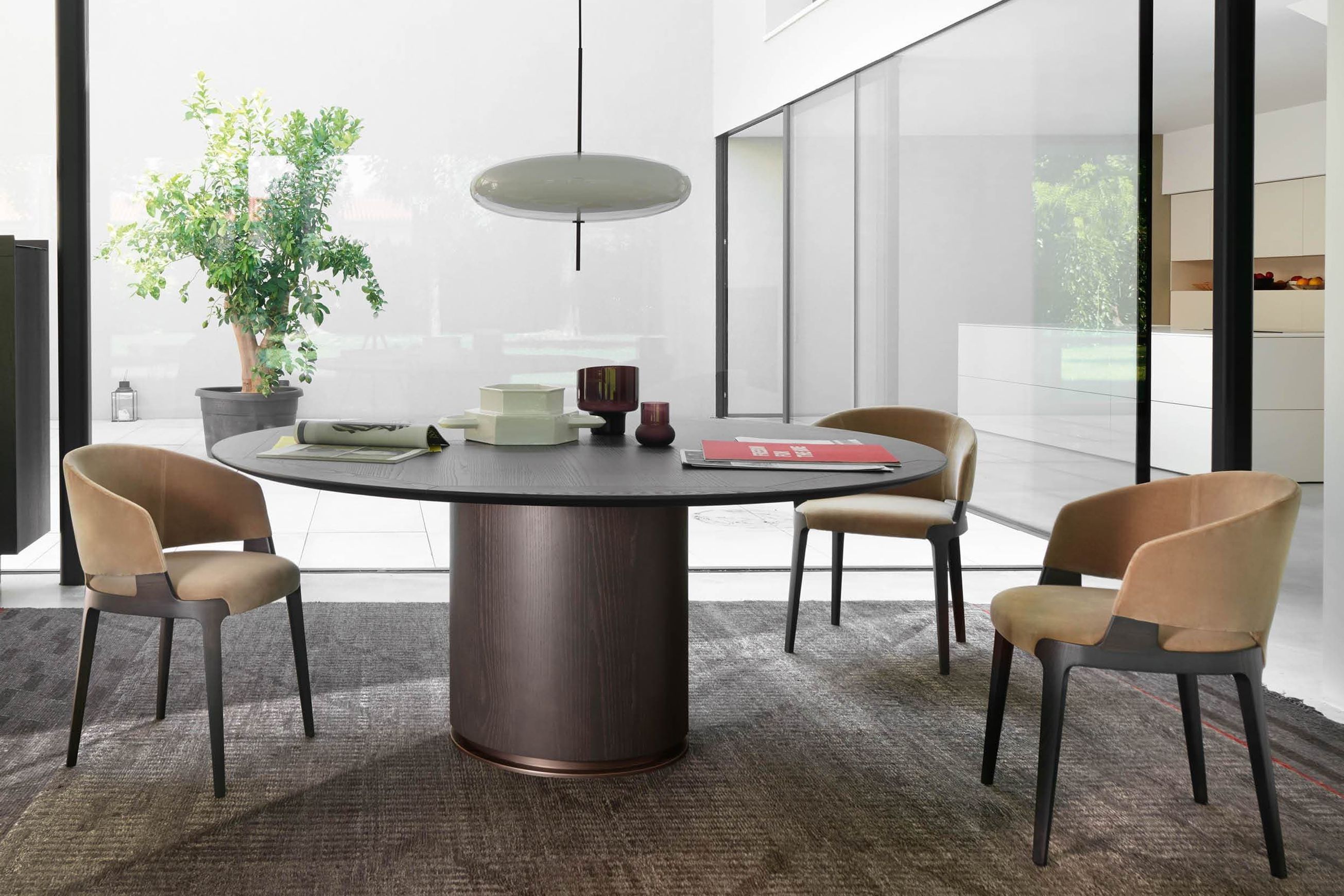 Velis | Tub Chair