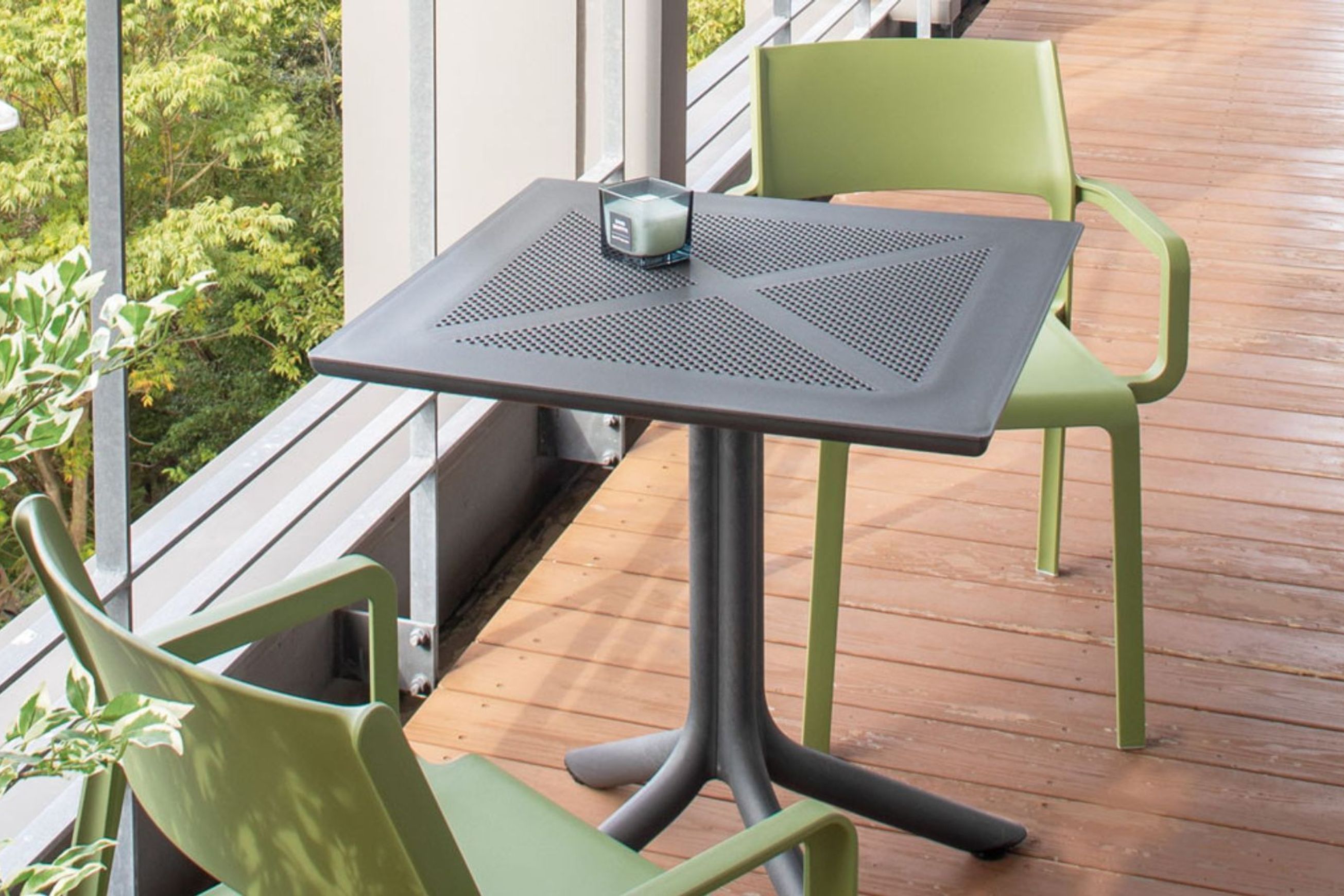 Clip Table
