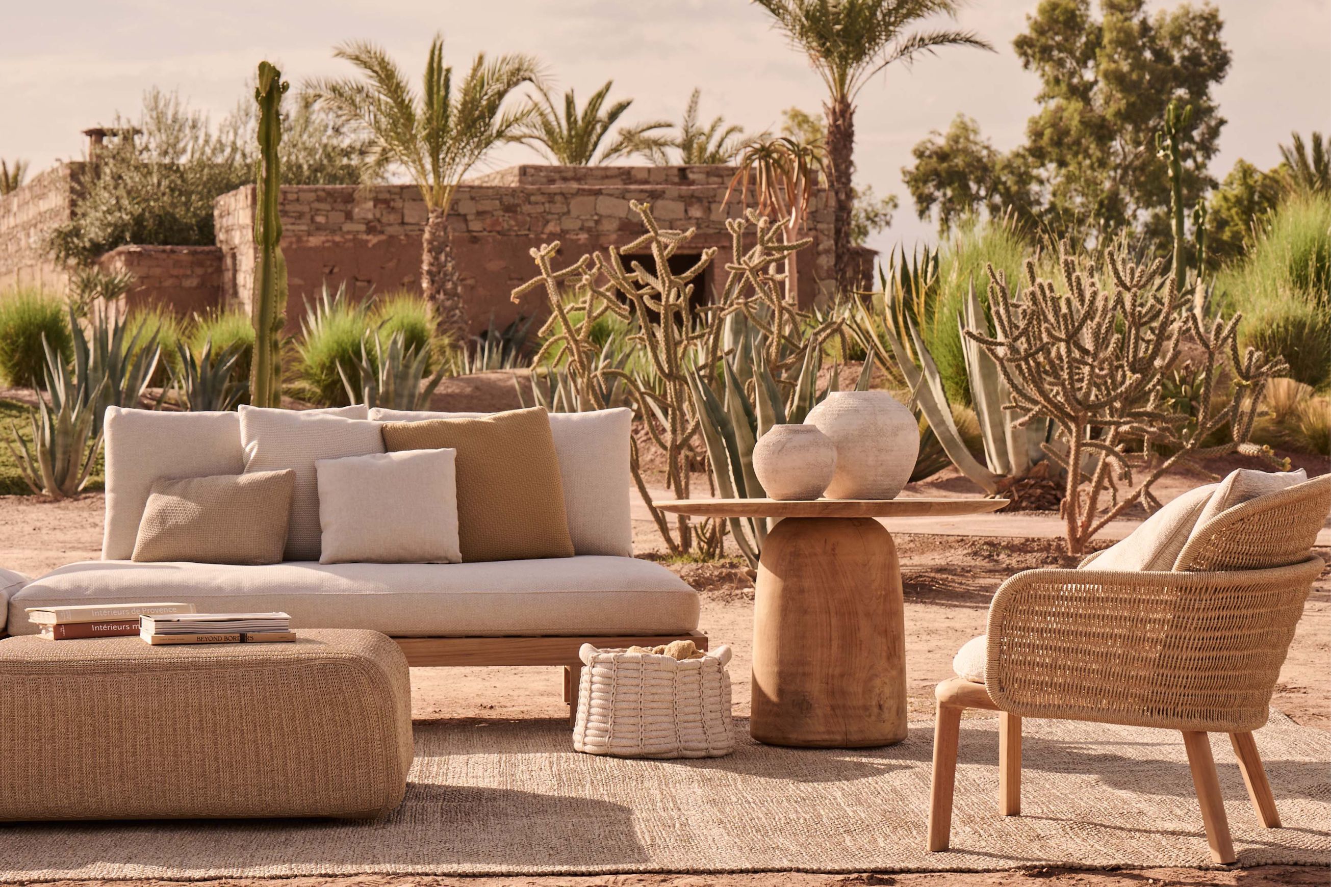 Dunes | Low Dining Table