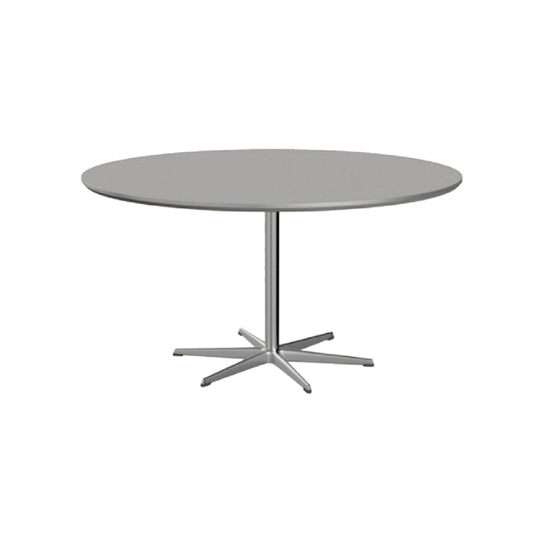 Table Series by Fritz Hansen