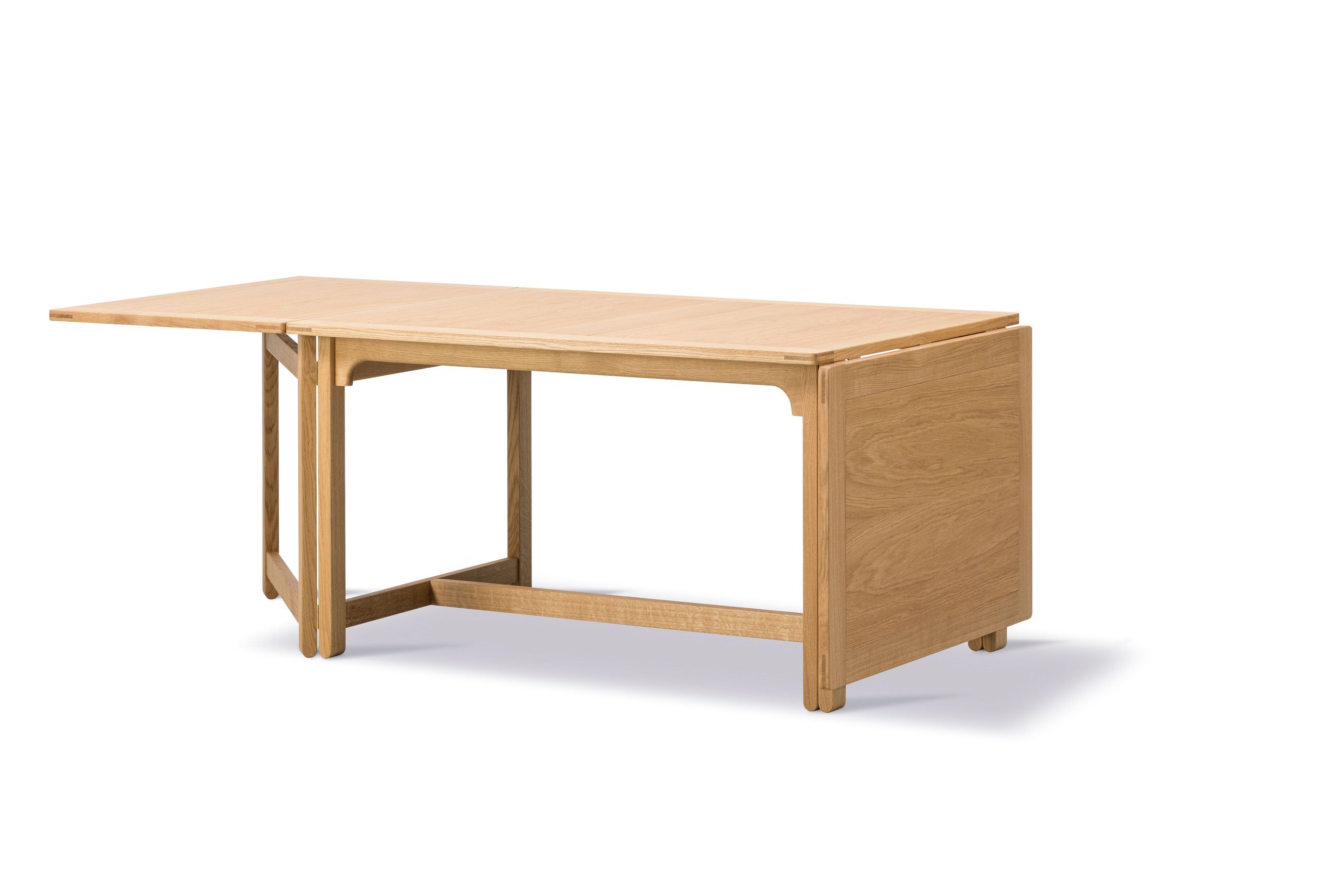 BM71 Library Table by Fredericia