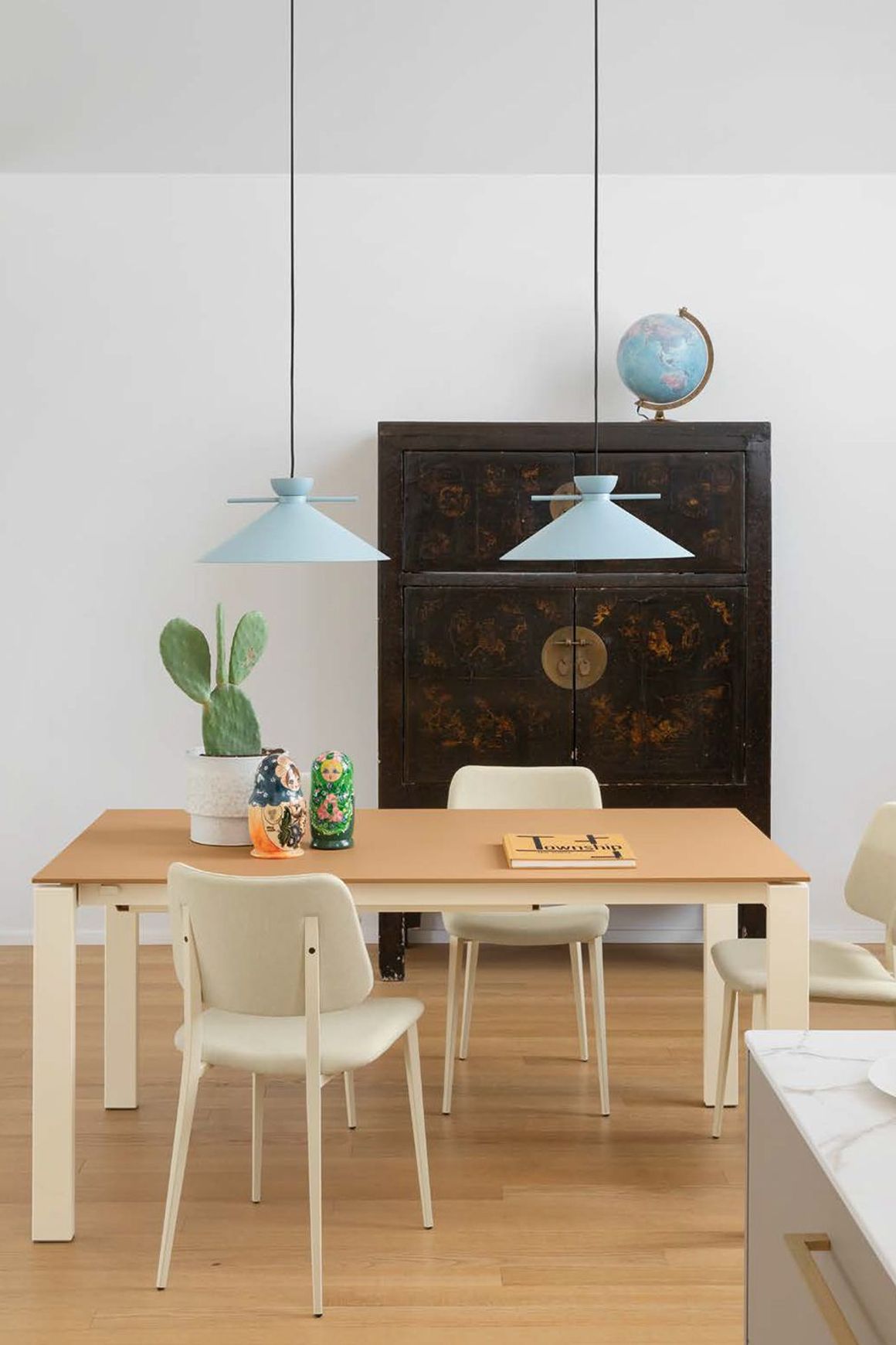 Badu Dining Table