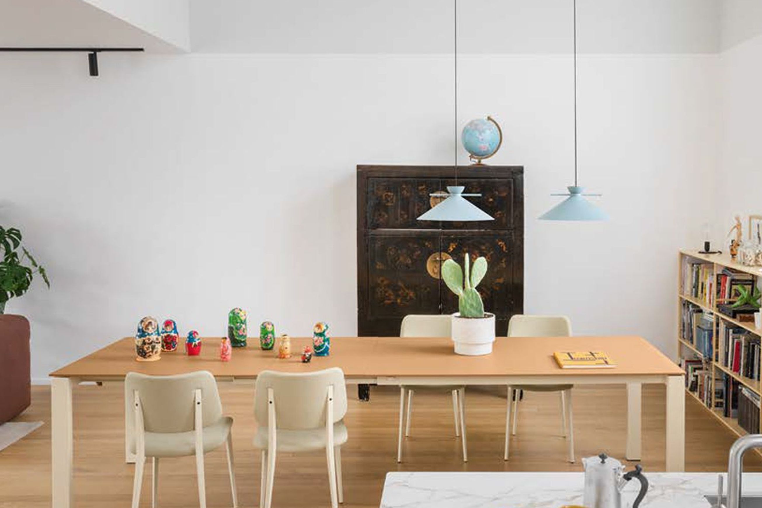 Badu Dining Table