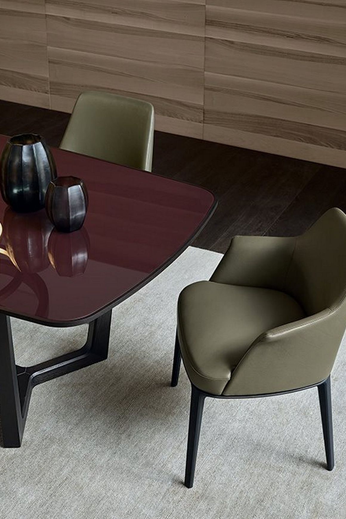 Concorde Table